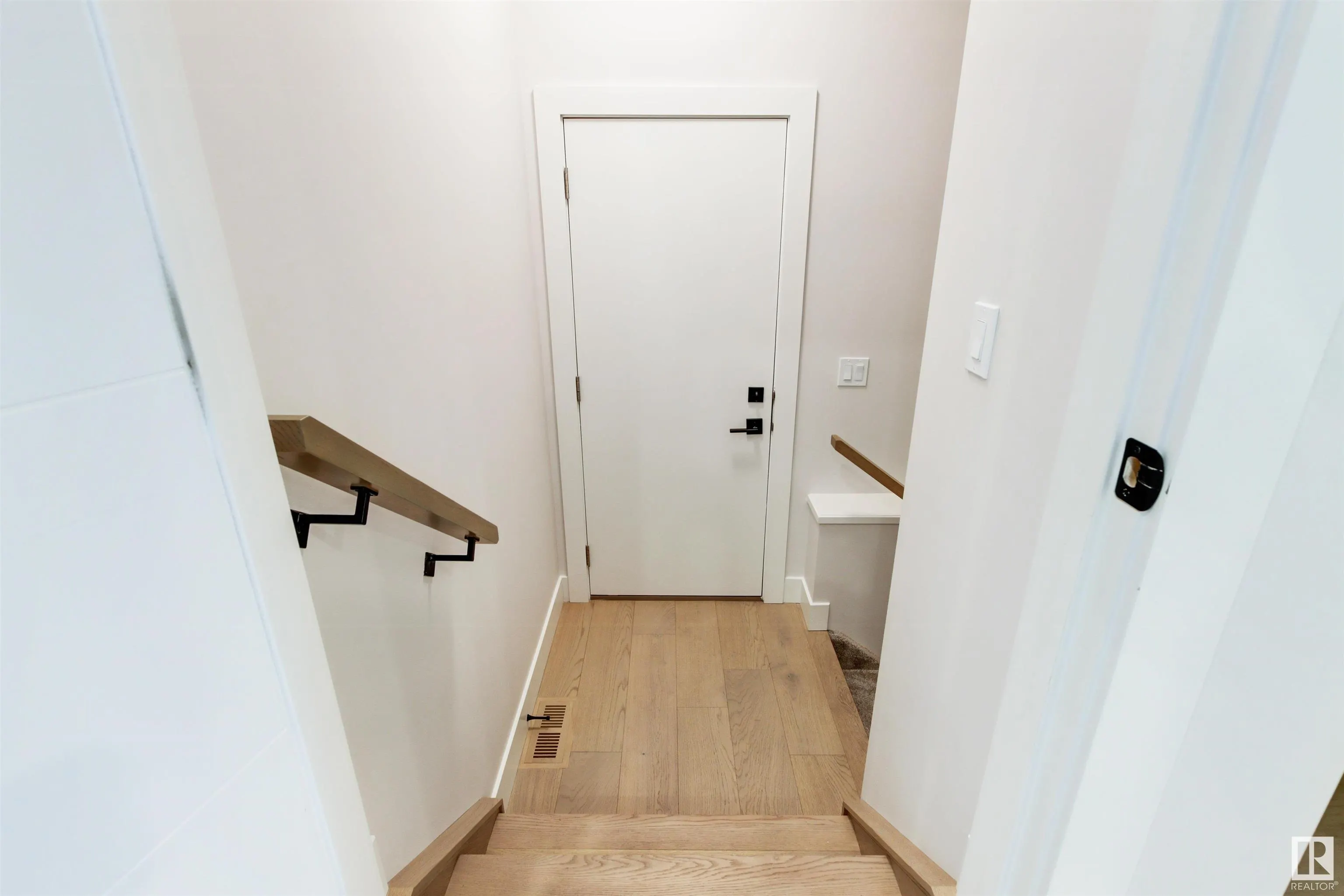 8343 SASKATCHEWAN Drive
