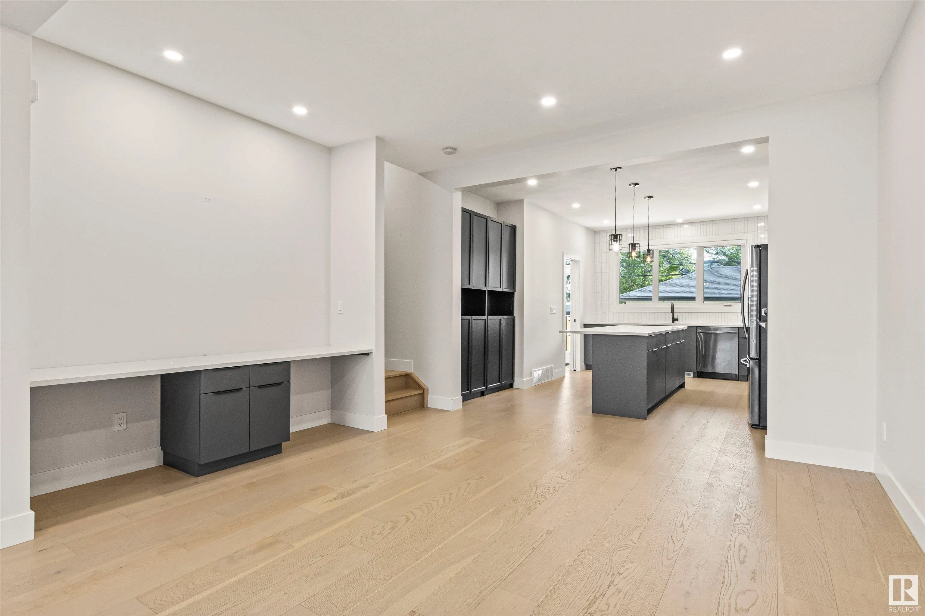 8343 SASKATCHEWAN Drive