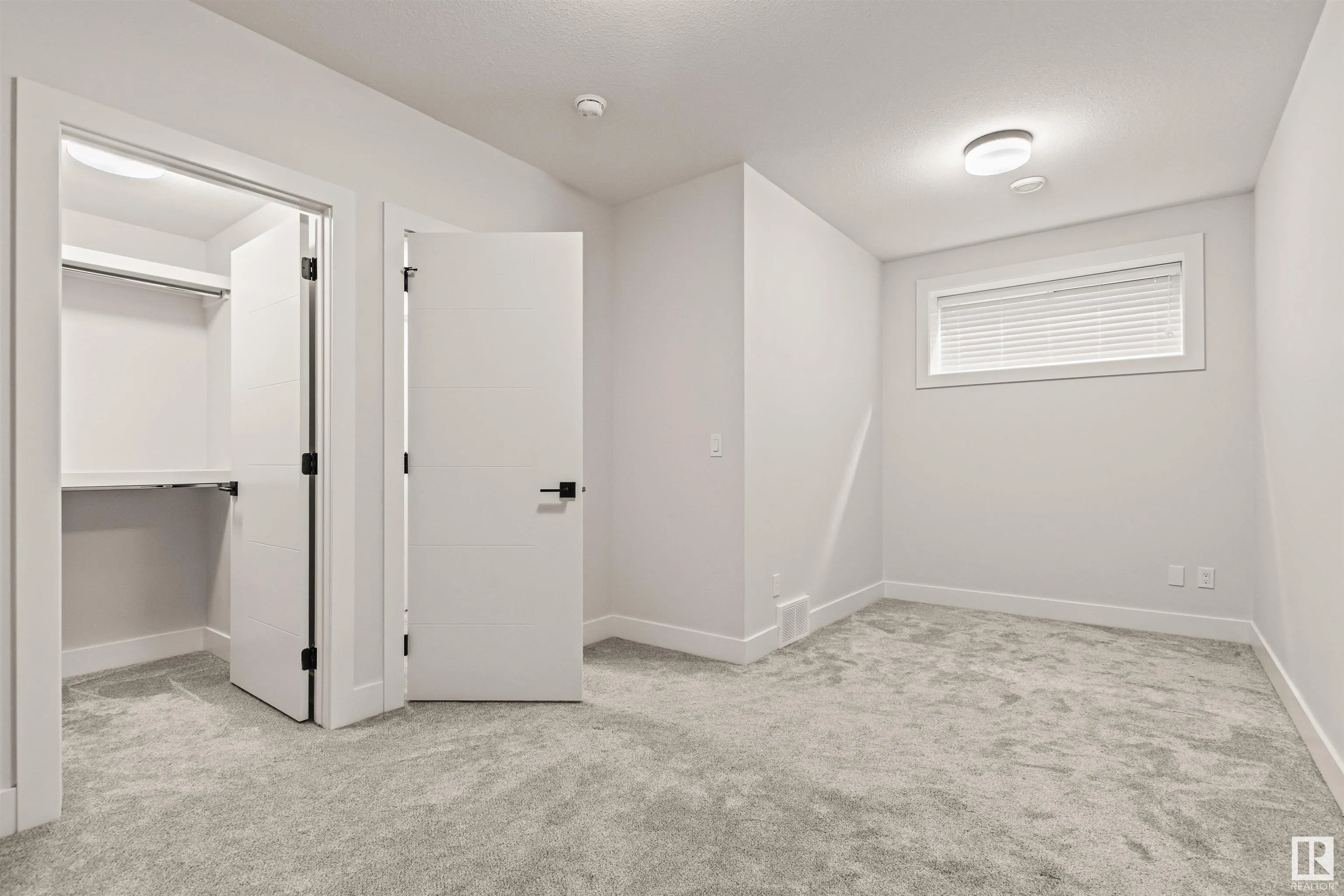 8343 SASKATCHEWAN Drive