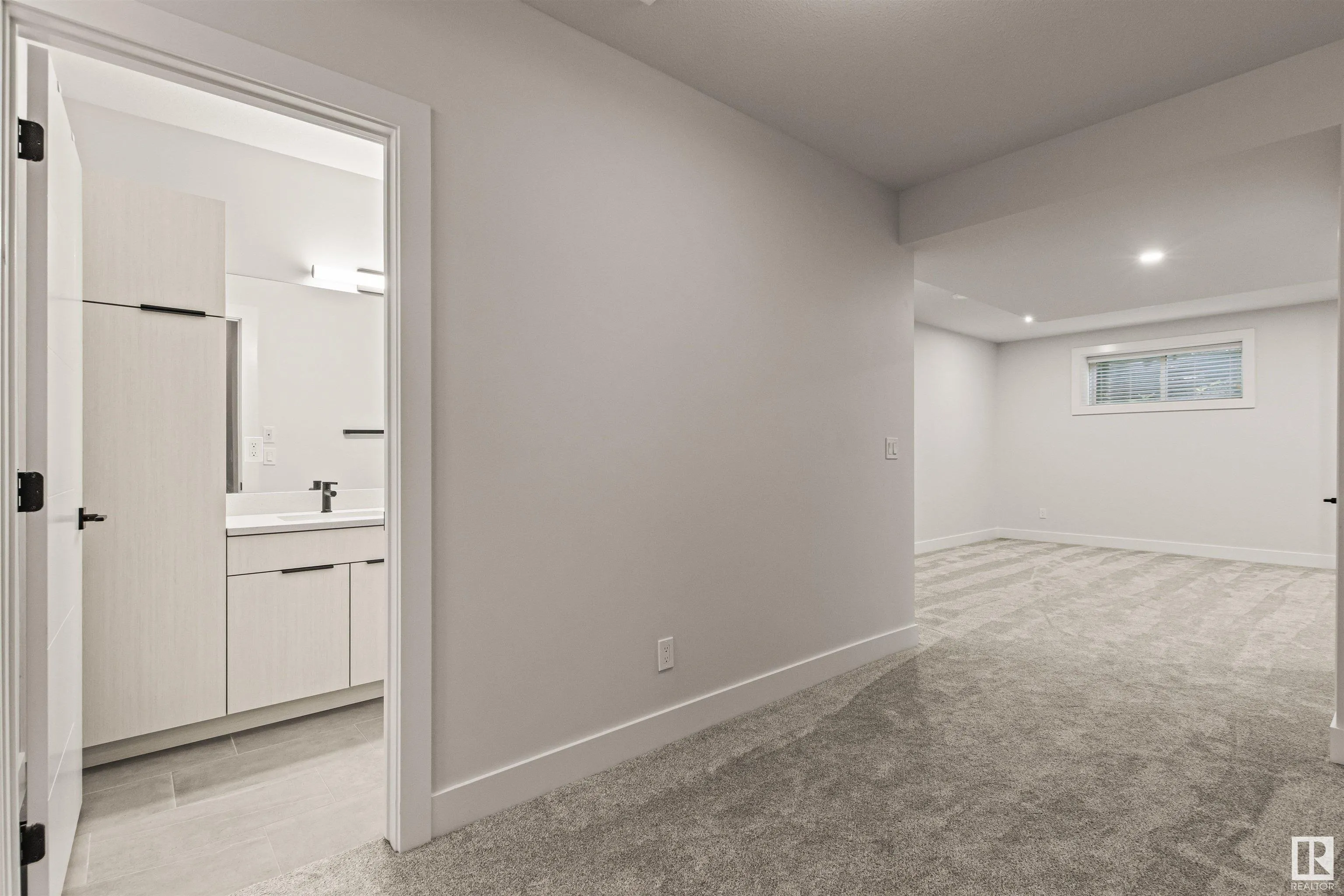 8343 SASKATCHEWAN Drive