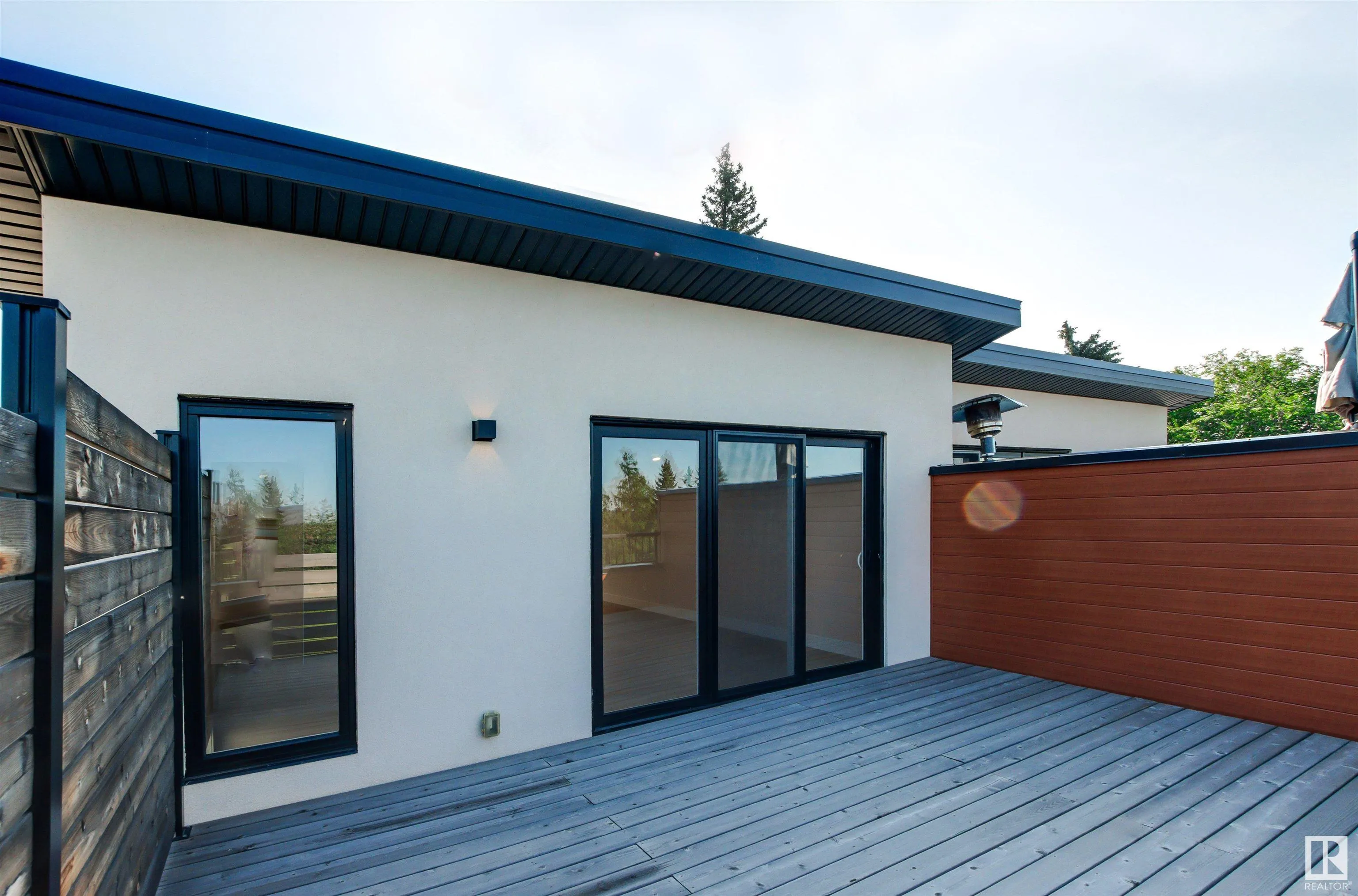 8343 SASKATCHEWAN Drive