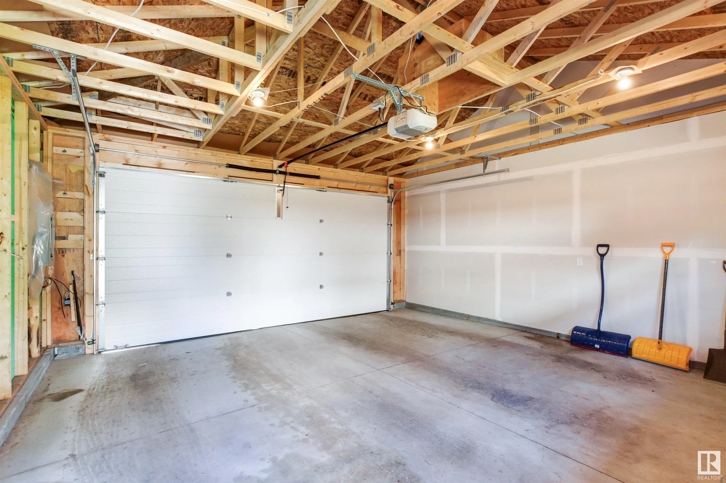 8343 SASKATCHEWAN Drive