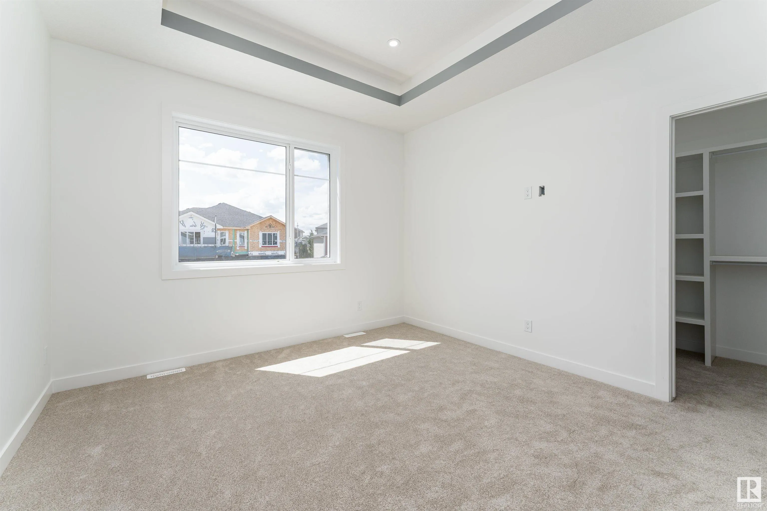 76 HAZELWOOD Lane