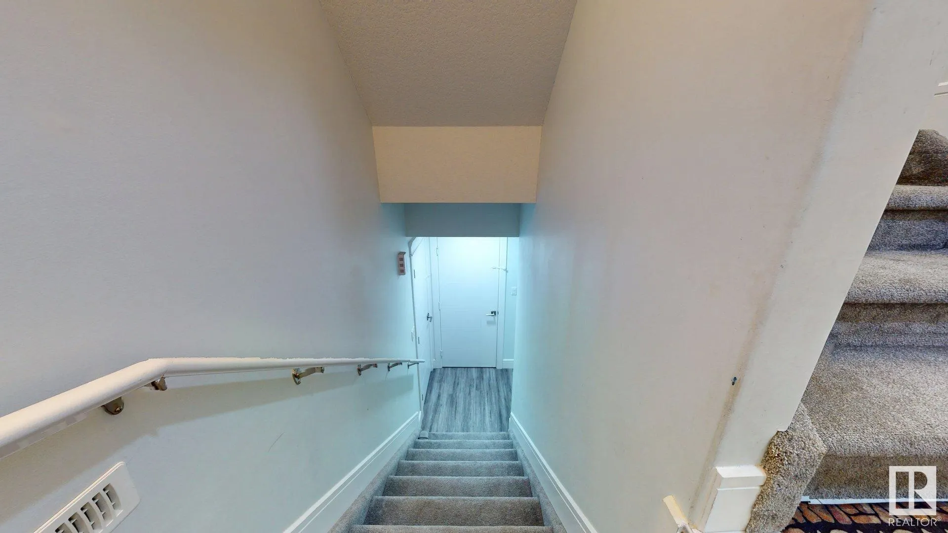 1103 30 Street