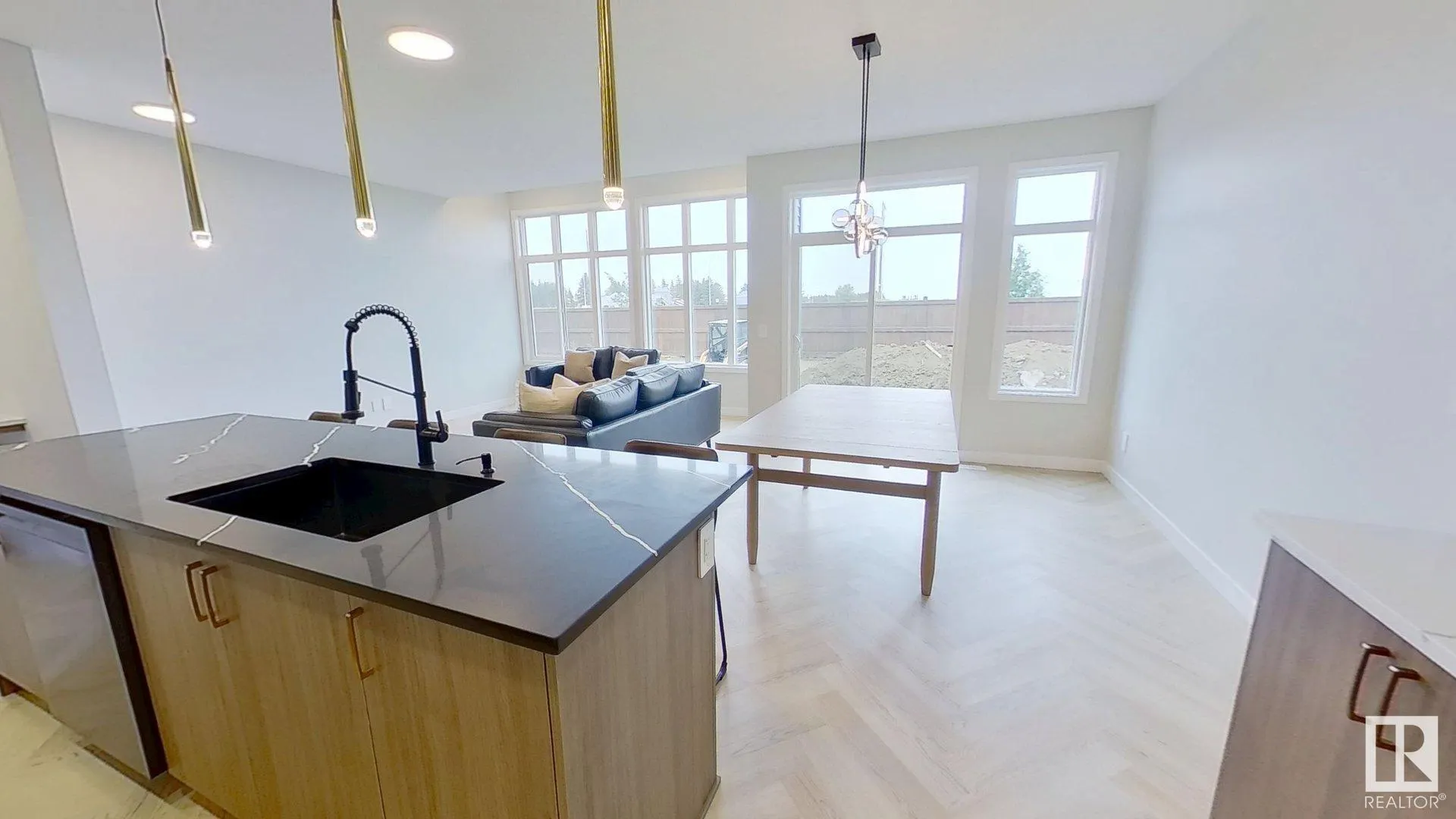 118 CANTER Wynd
