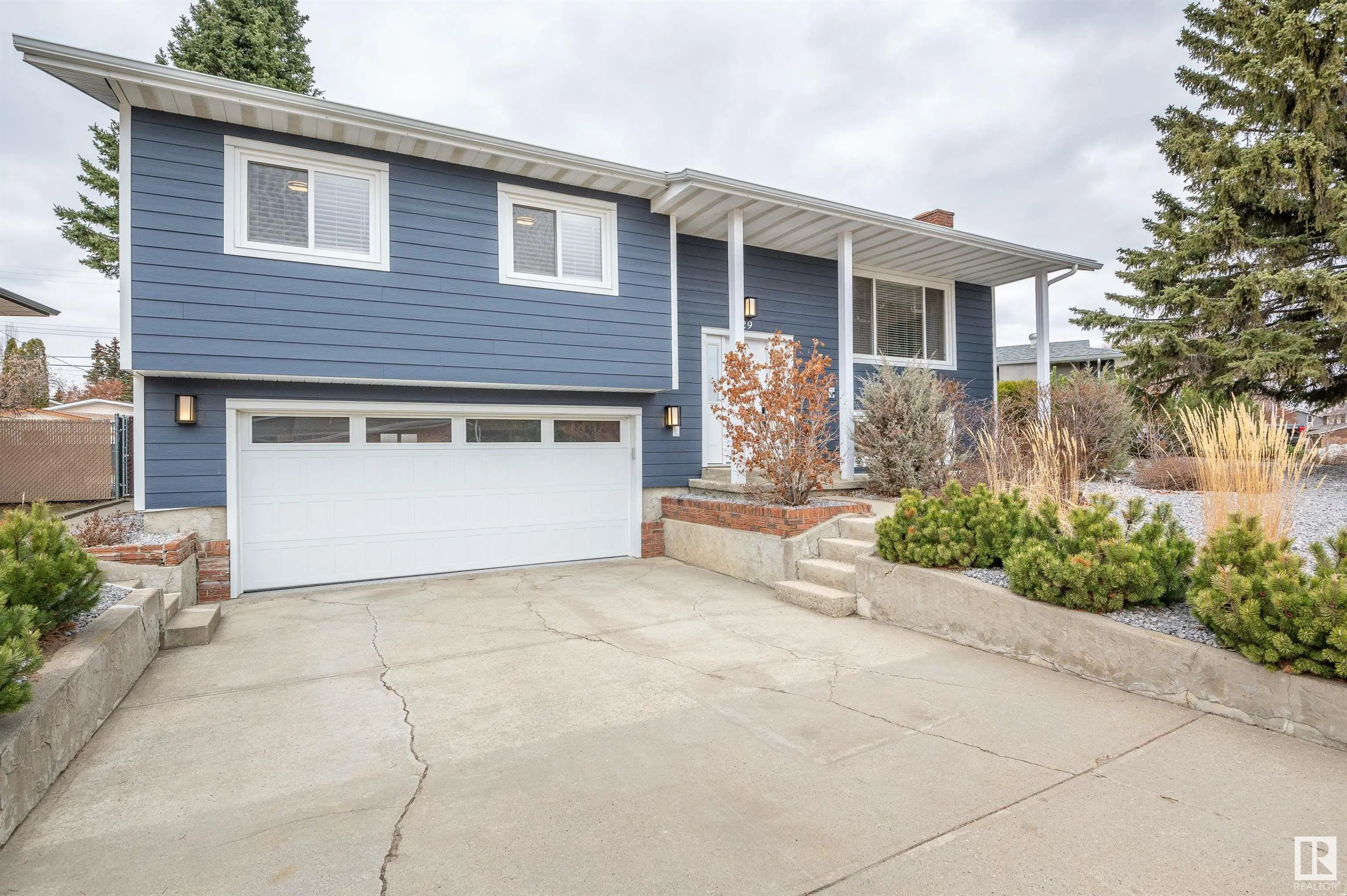29 PEACE RIVER Drive