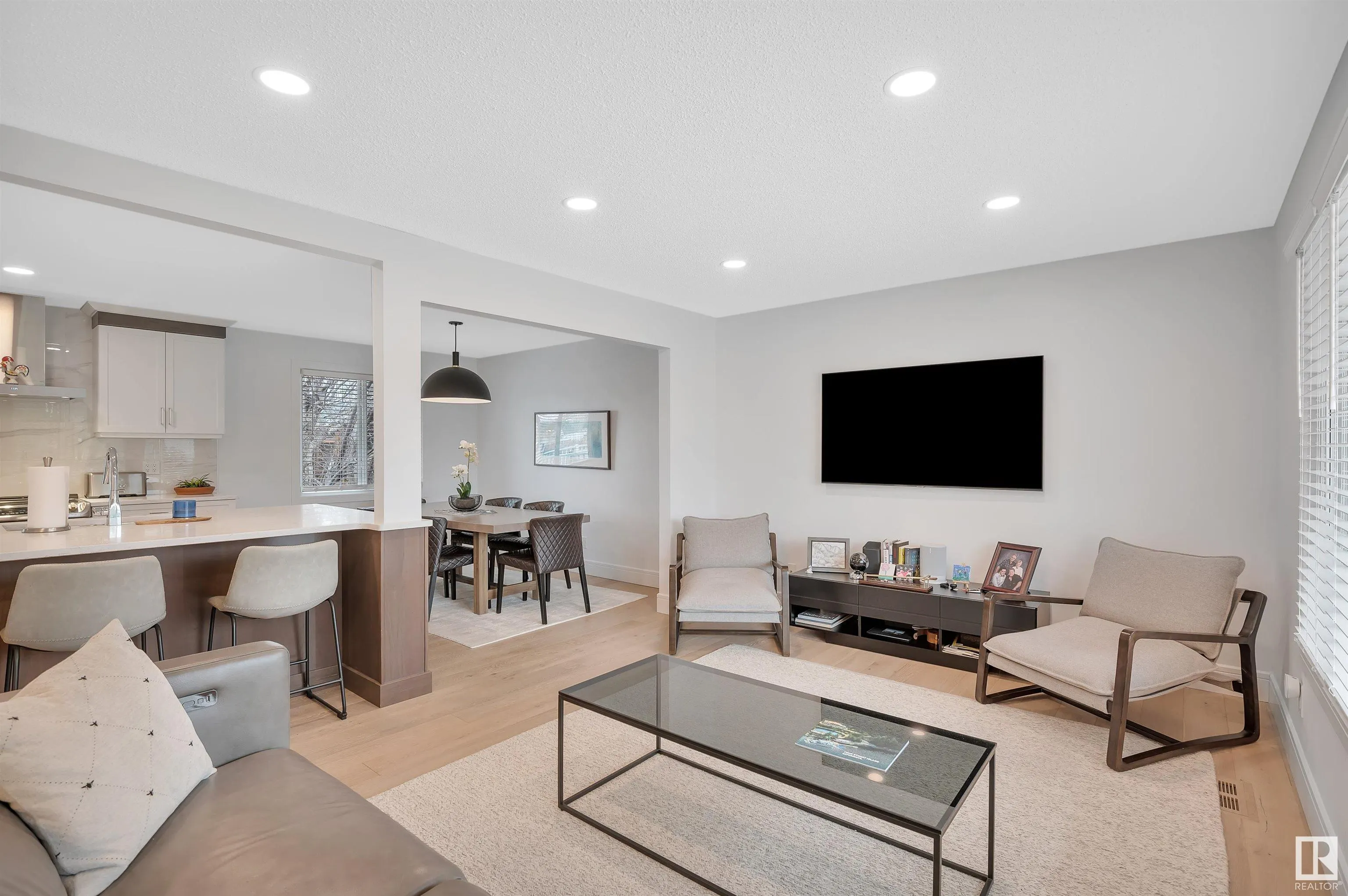 29 PEACE RIVER Drive