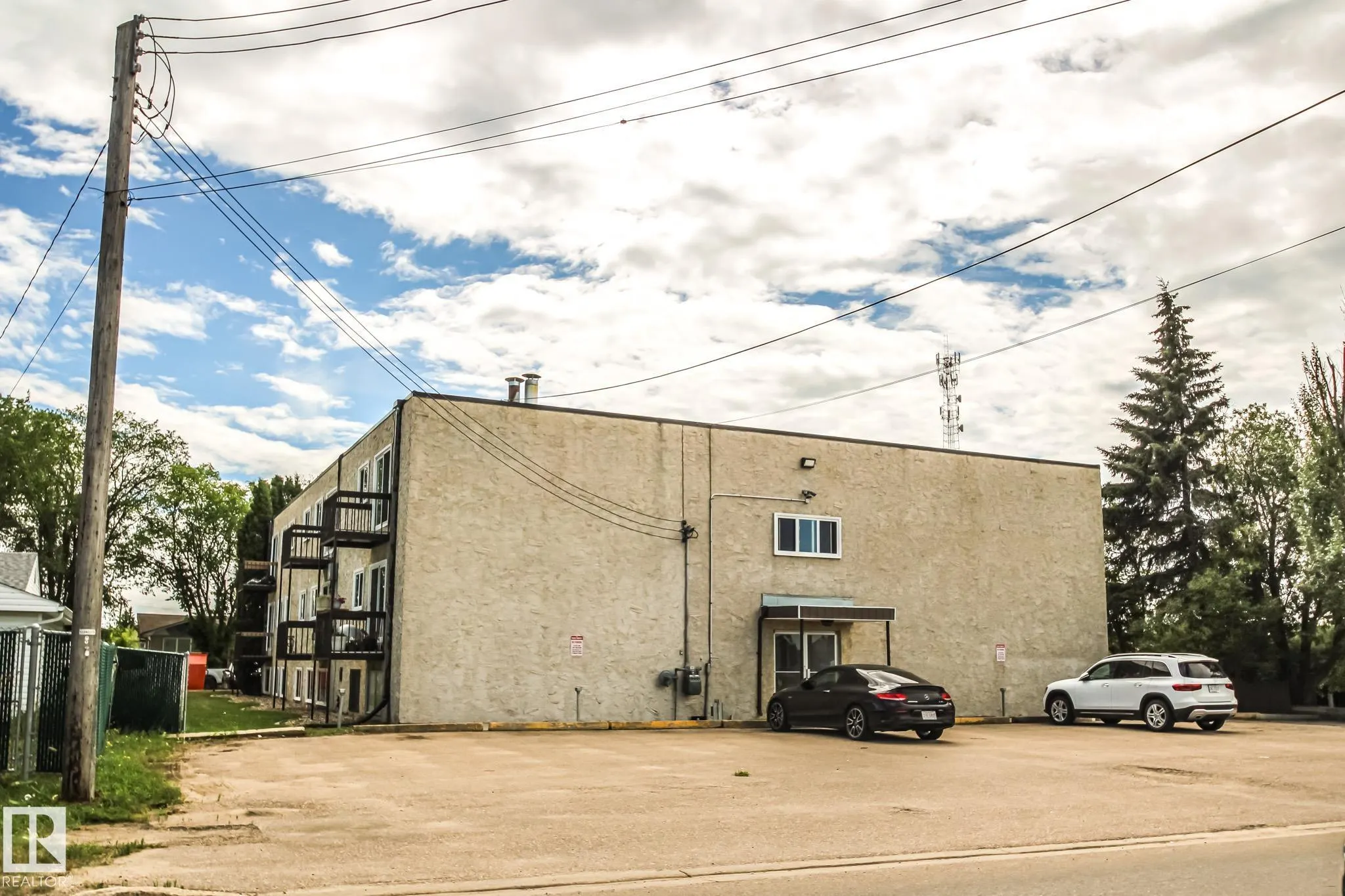 4836 52 Ave