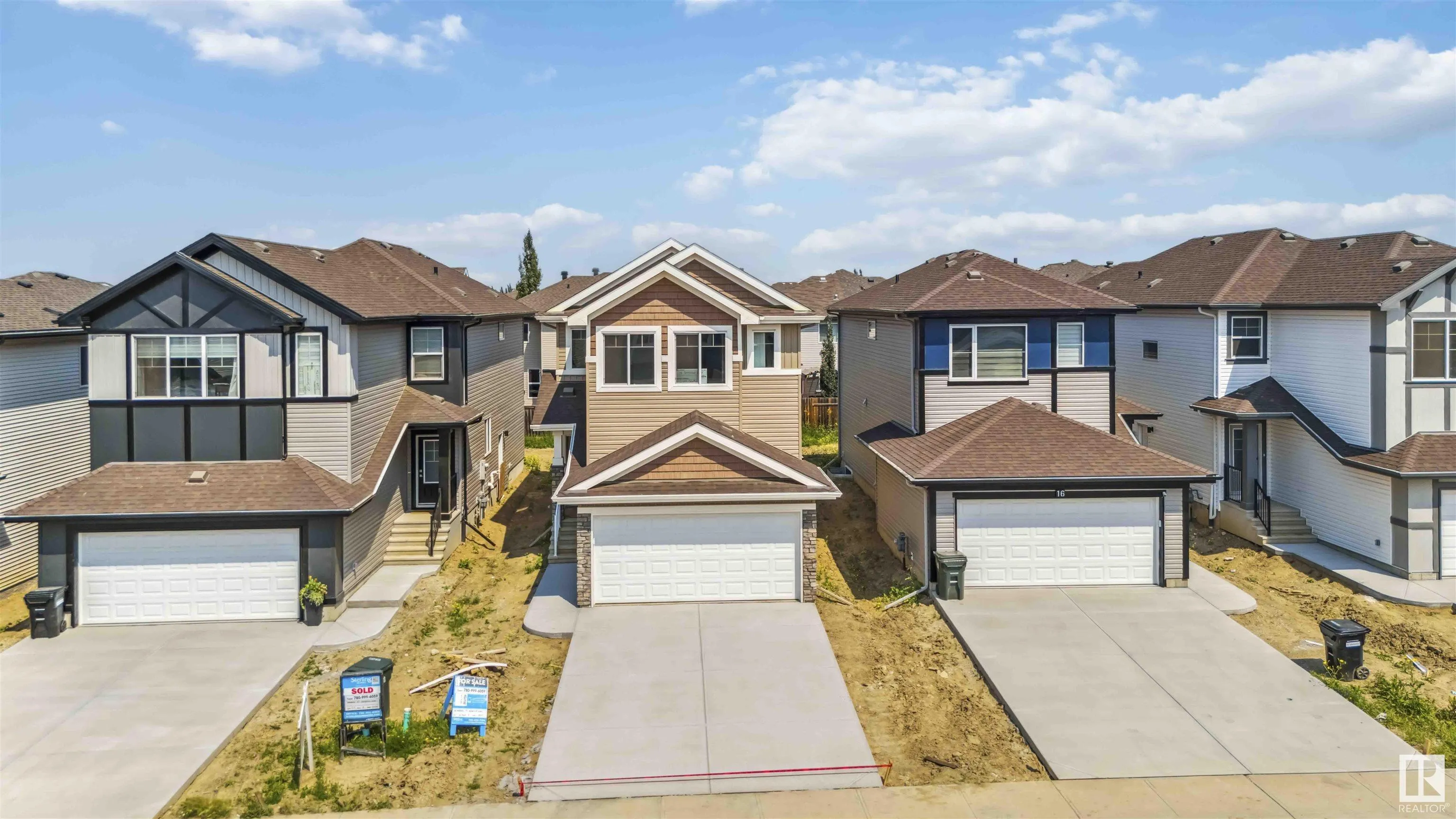 18 SPRINGBROOK Wynd