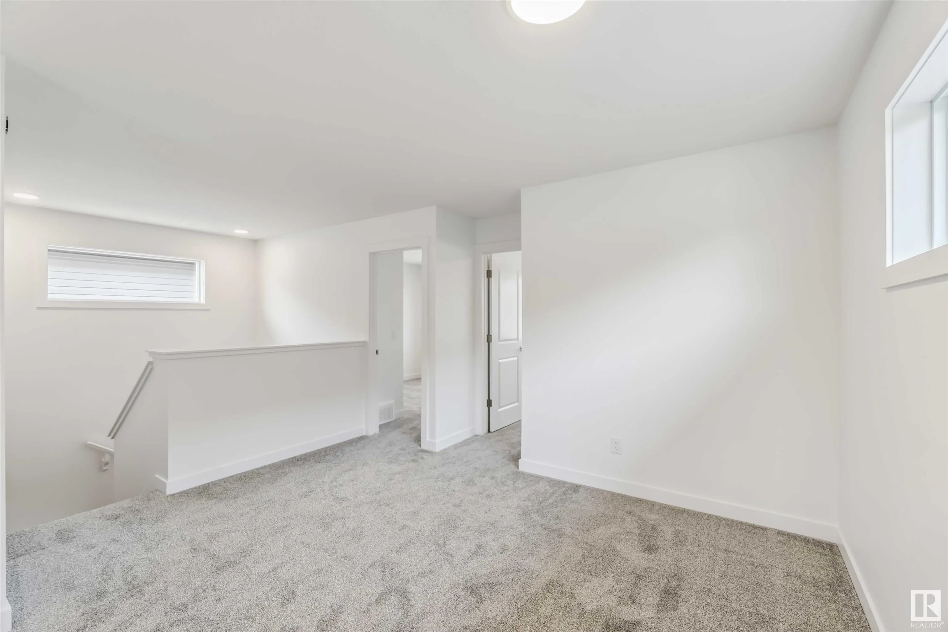 18 SPRINGBROOK Wynd