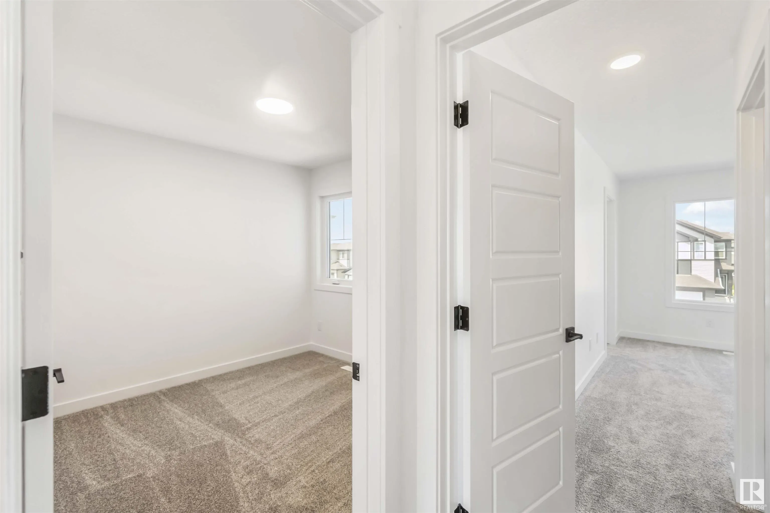 19 SPRINGBROOK Wynd