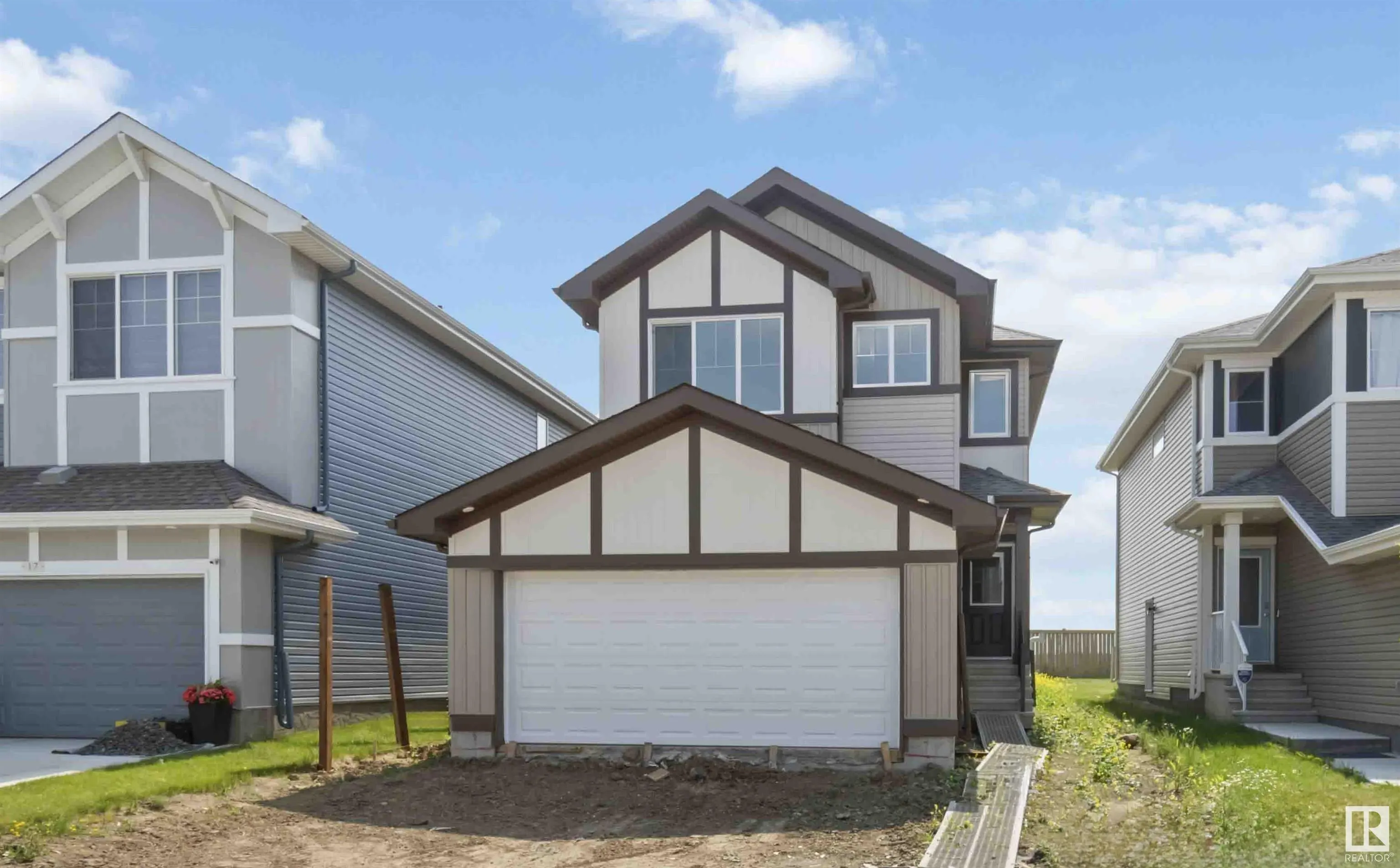 19 SPRINGBROOK Wynd