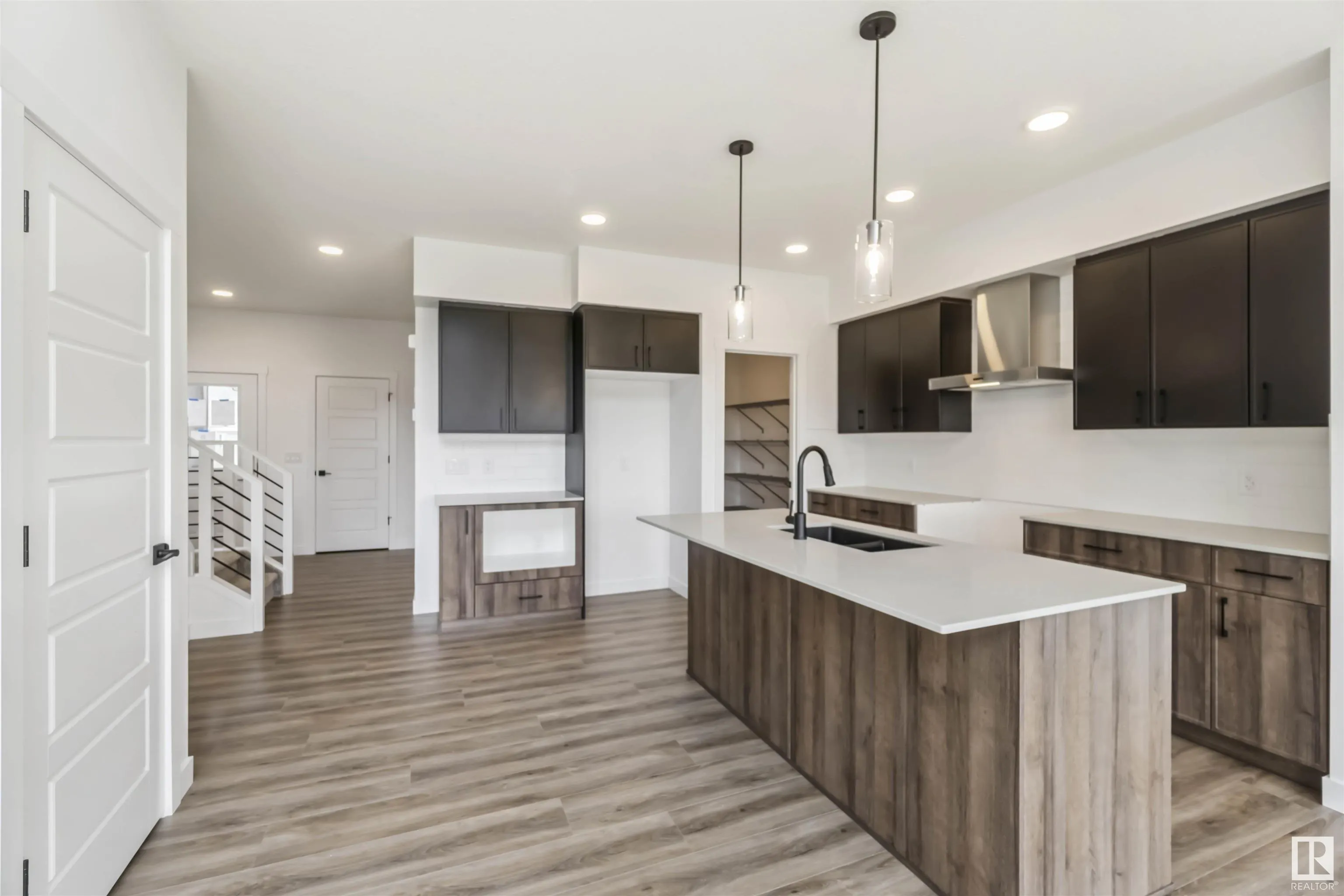 19 SPRINGBROOK Wynd