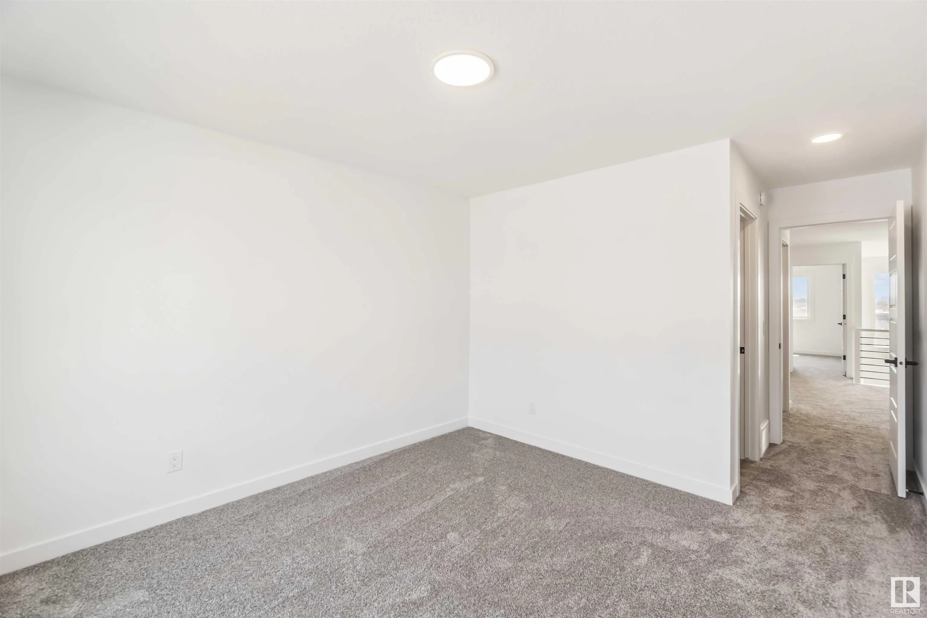 19 SPRINGBROOK Wynd