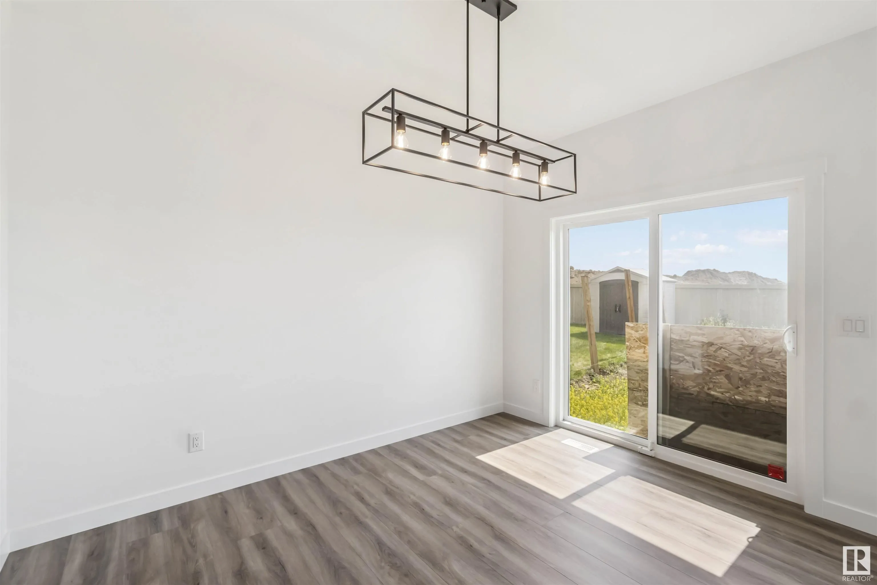 19 SPRINGBROOK Wynd