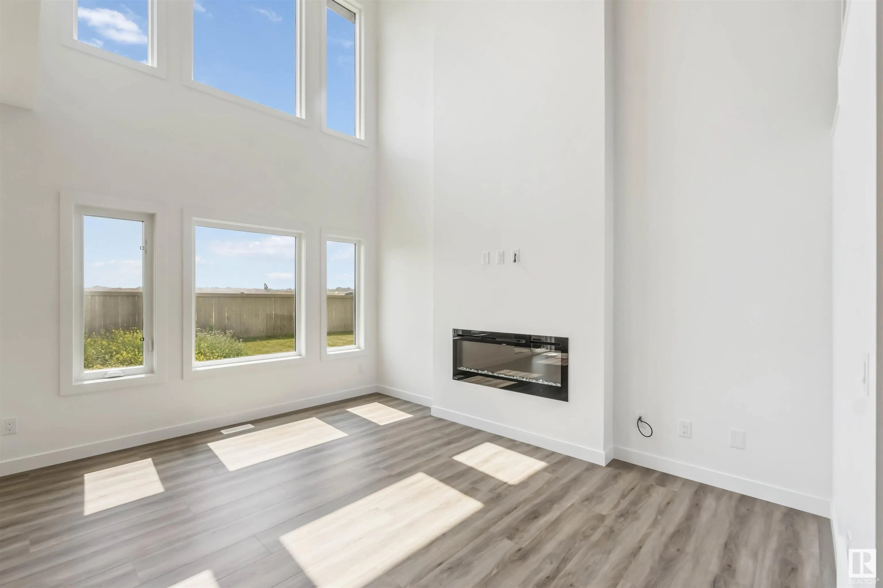 19 SPRINGBROOK Wynd