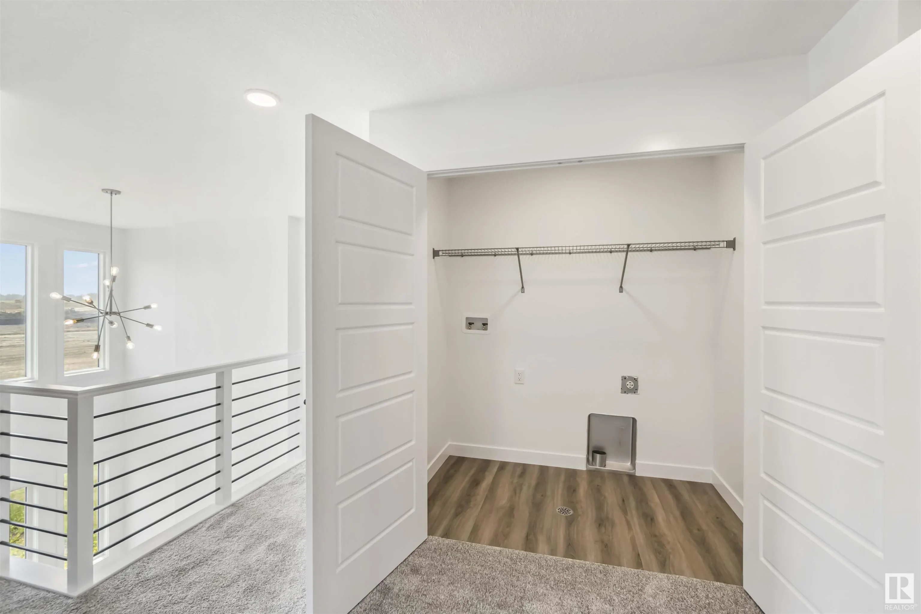 19 SPRINGBROOK Wynd
