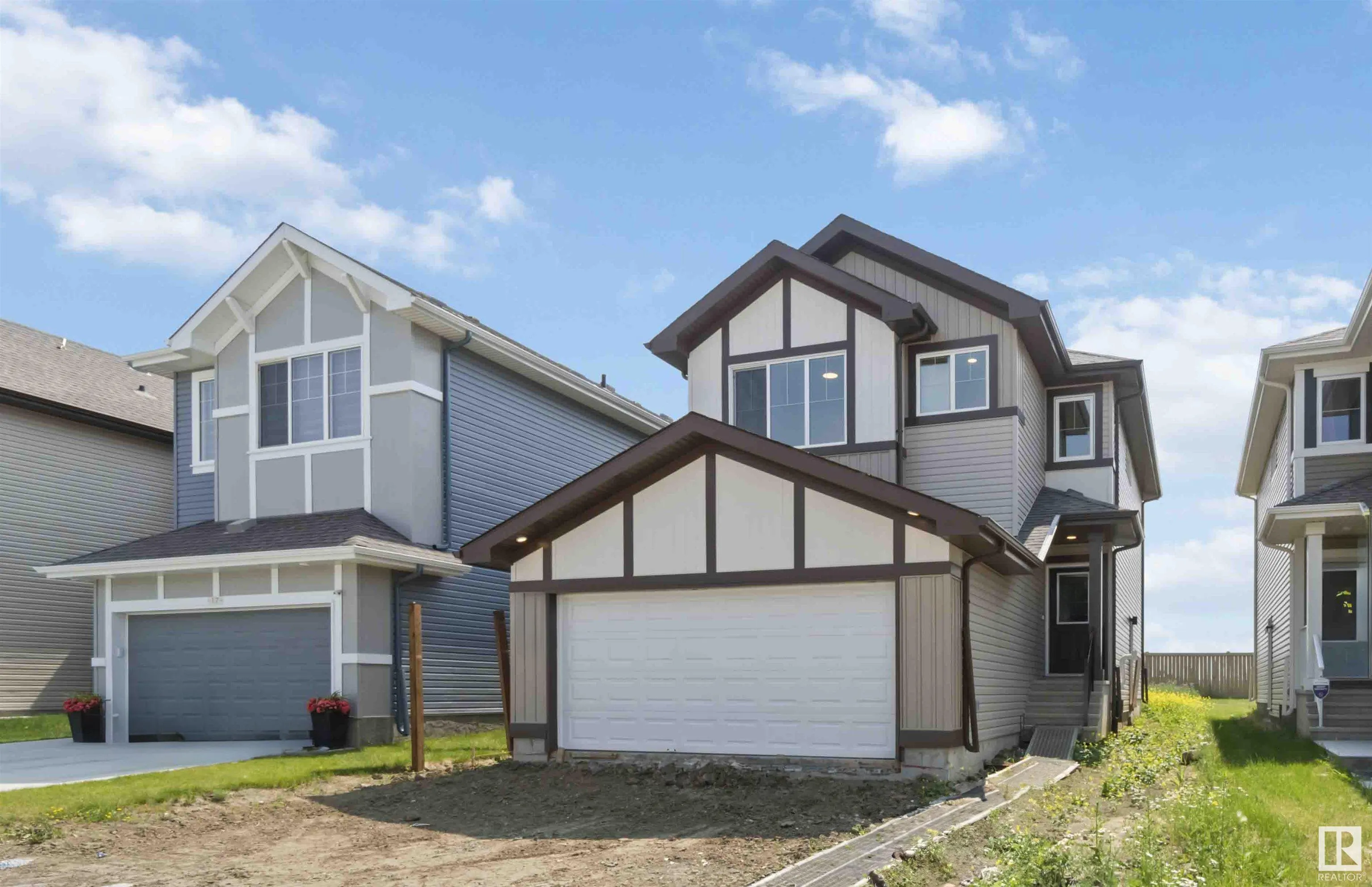 19 SPRINGBROOK Wynd