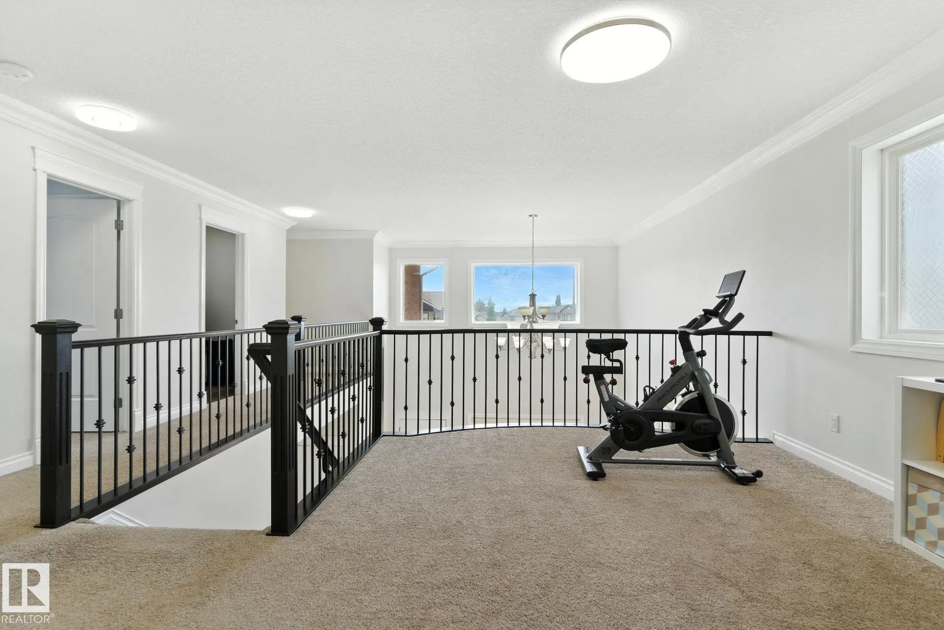 5511 42 st