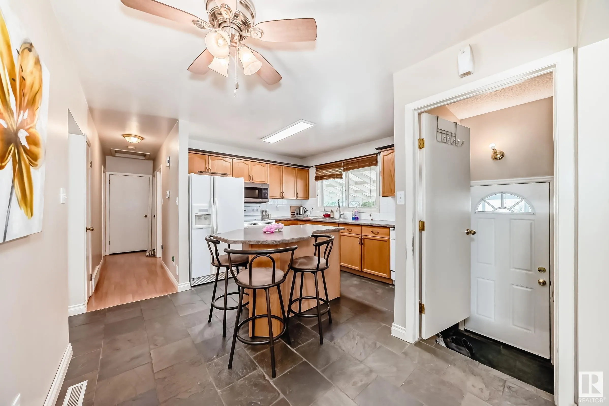 44 GRANDIN Road