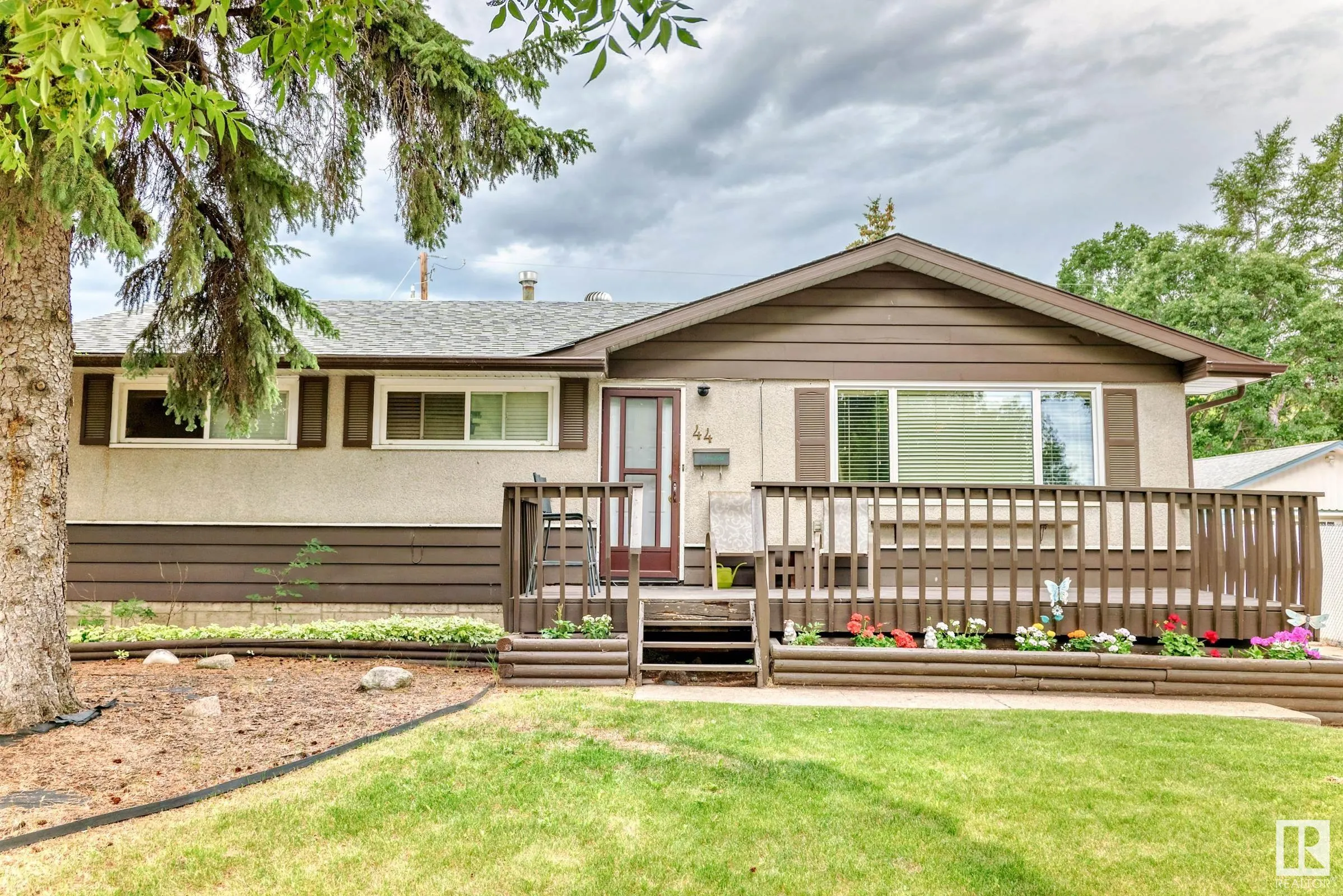 44 GRANDIN Road