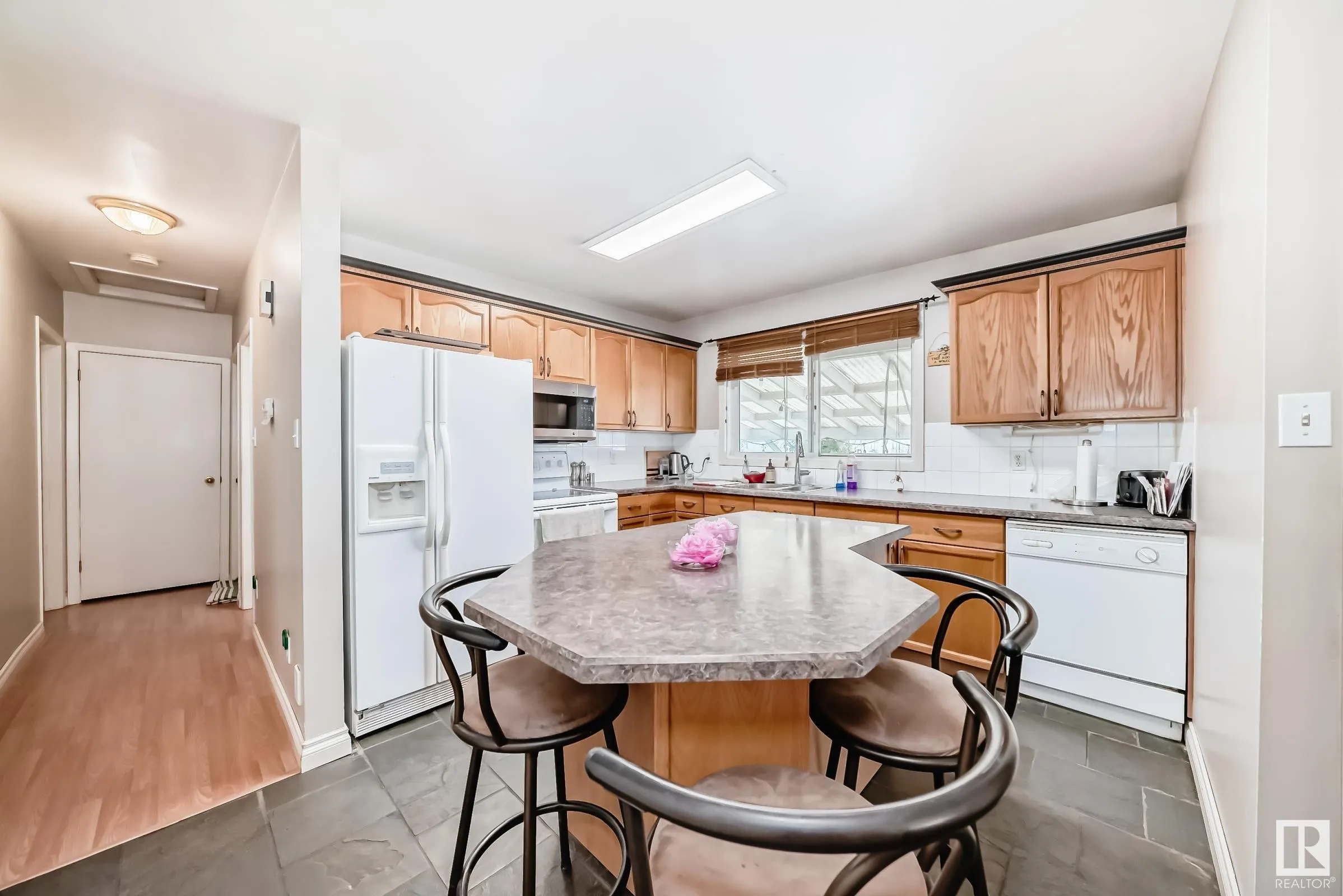 44 GRANDIN Road