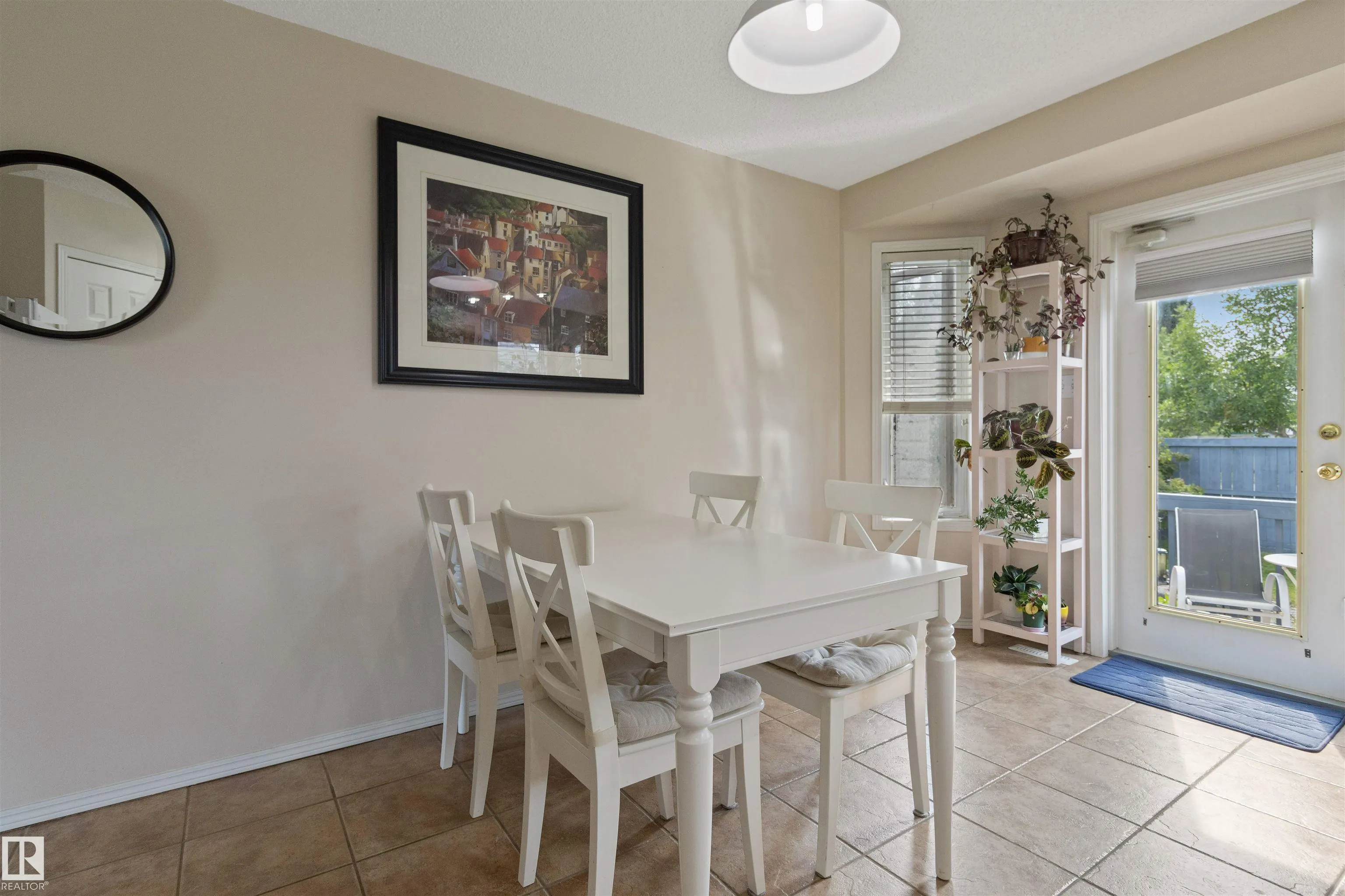 32 FOXHAVEN Court