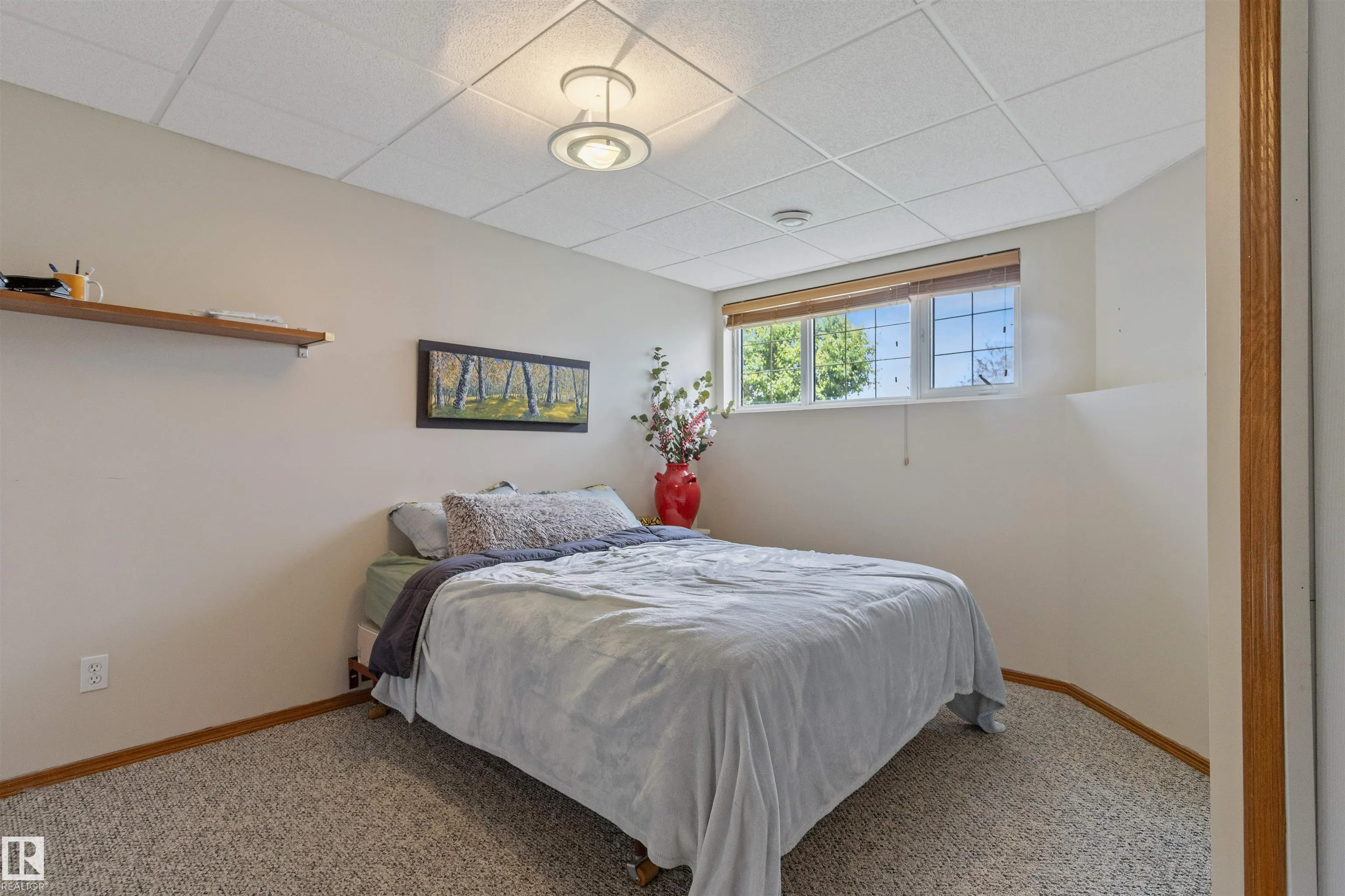 32 FOXHAVEN Court