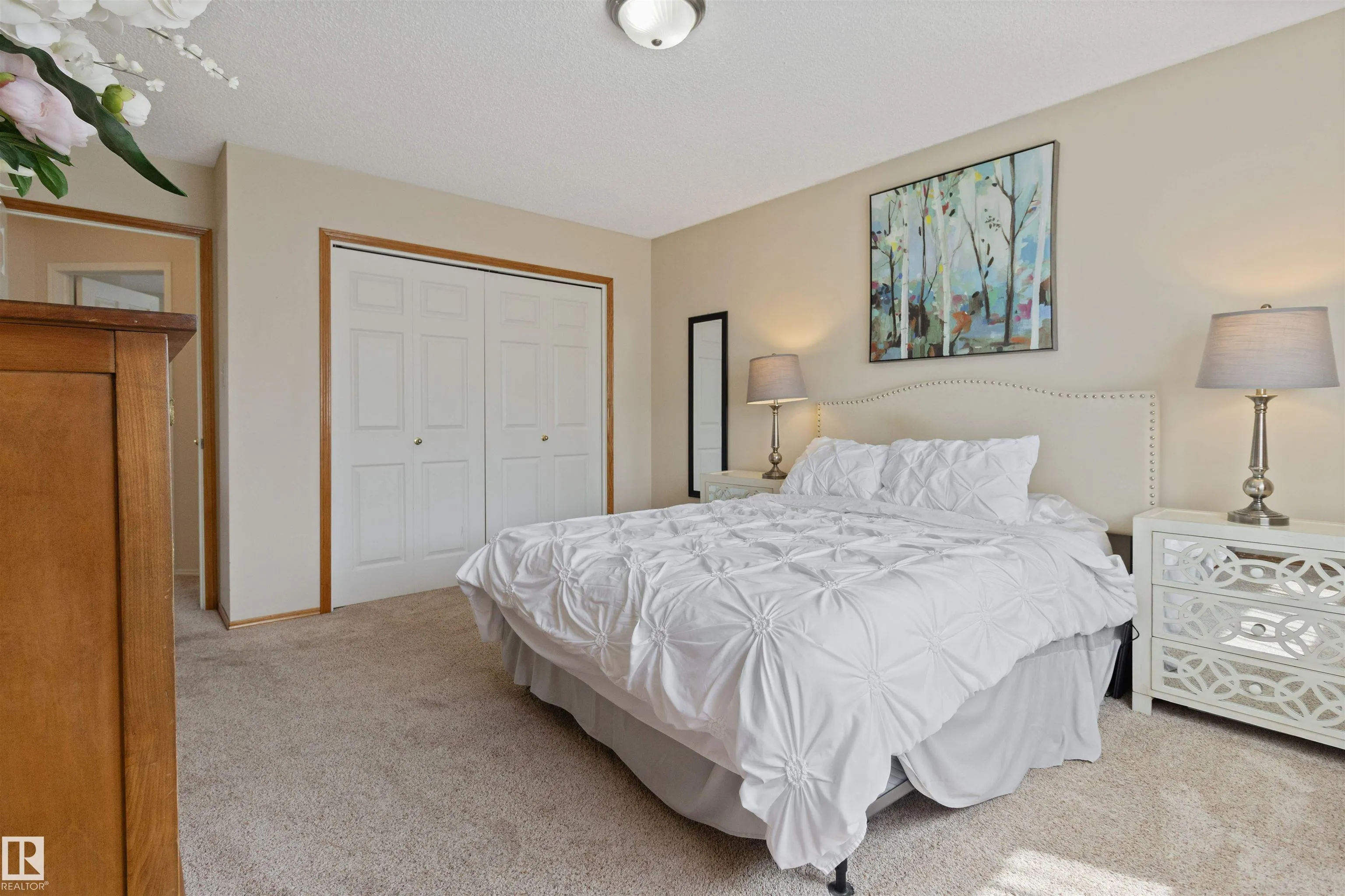 32 FOXHAVEN Court