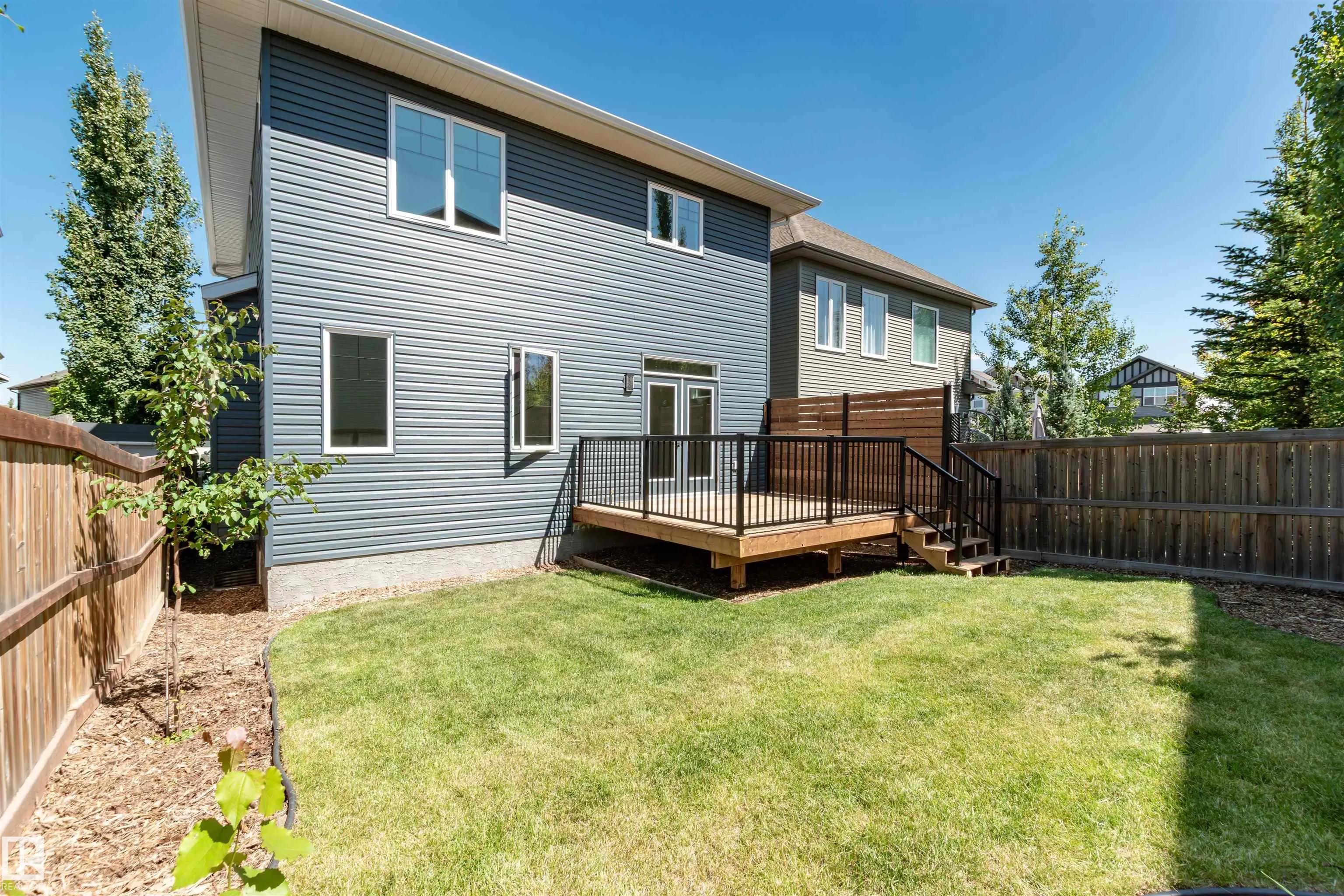 17 Sunbury Place