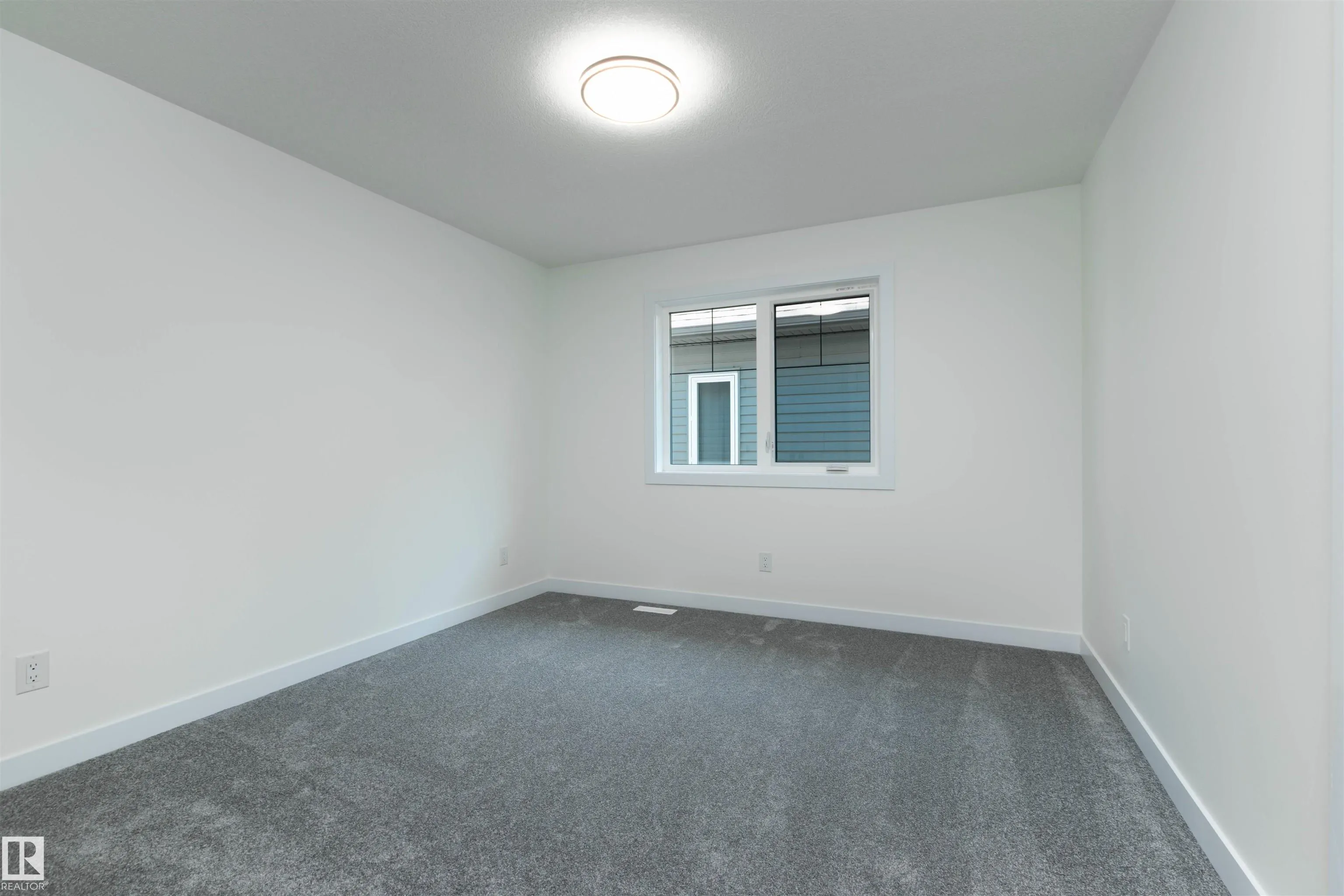 17 Sunbury Place
