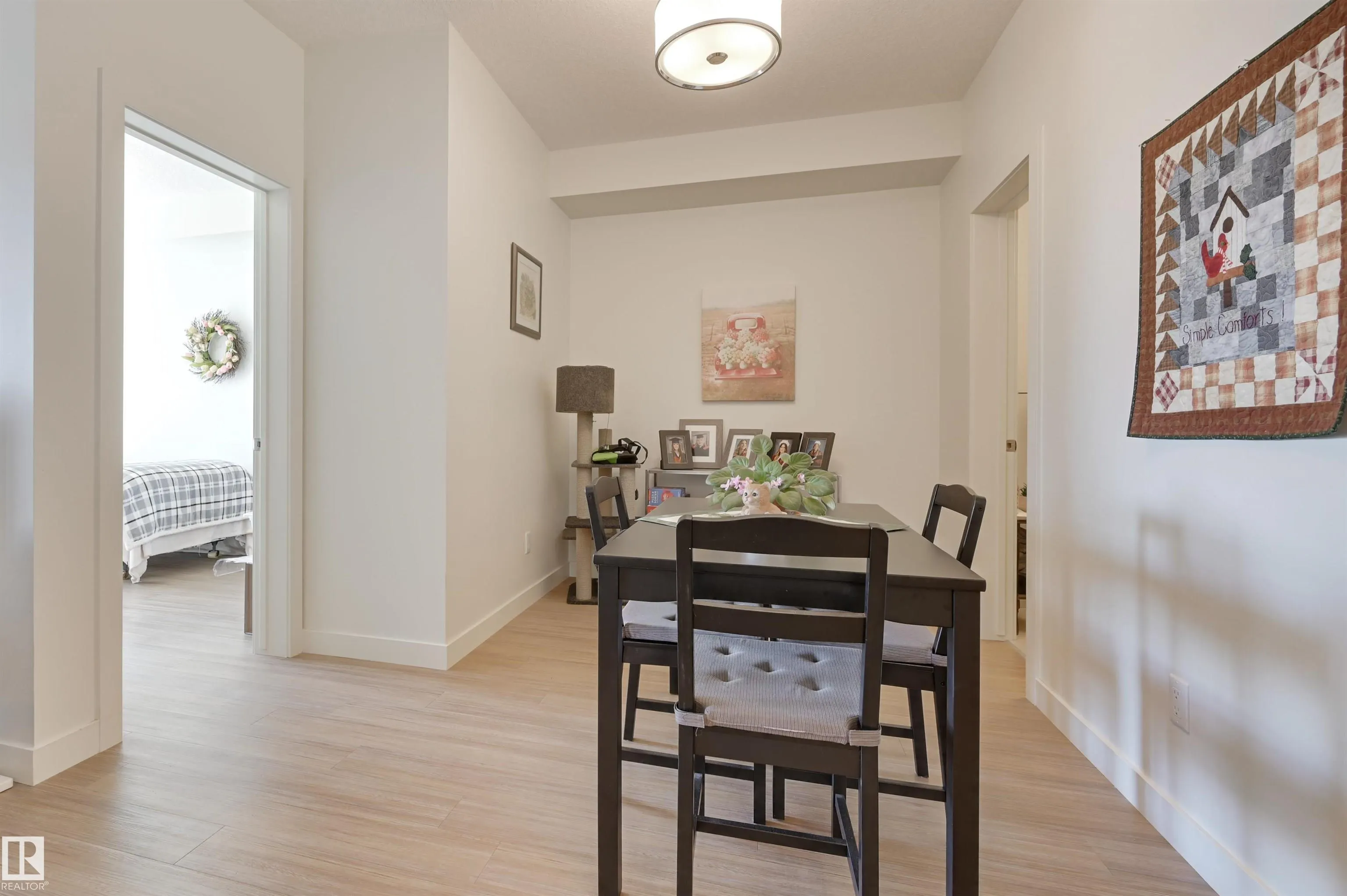 17 COLUMBIA Avenue