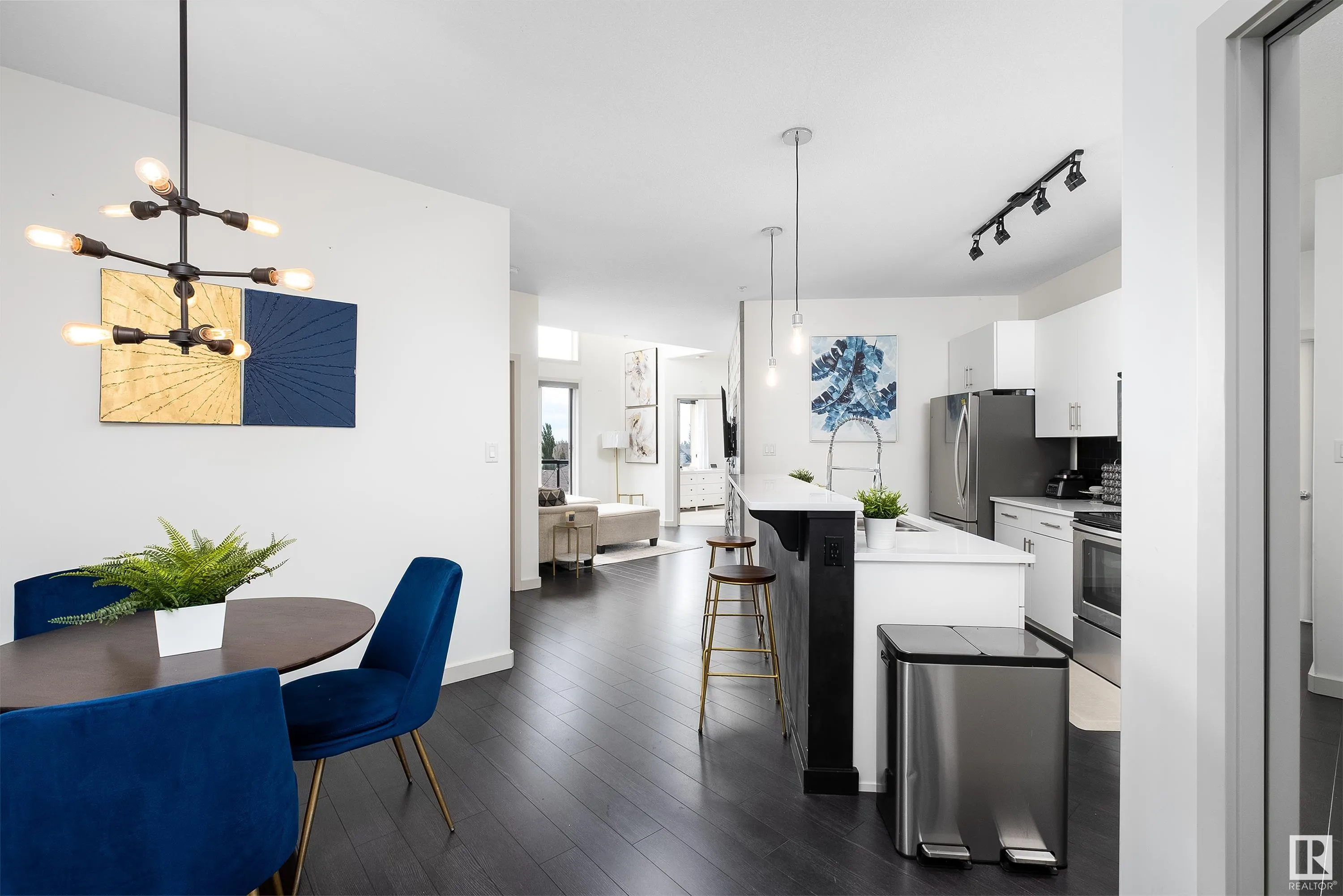 308 Ambleside Link
