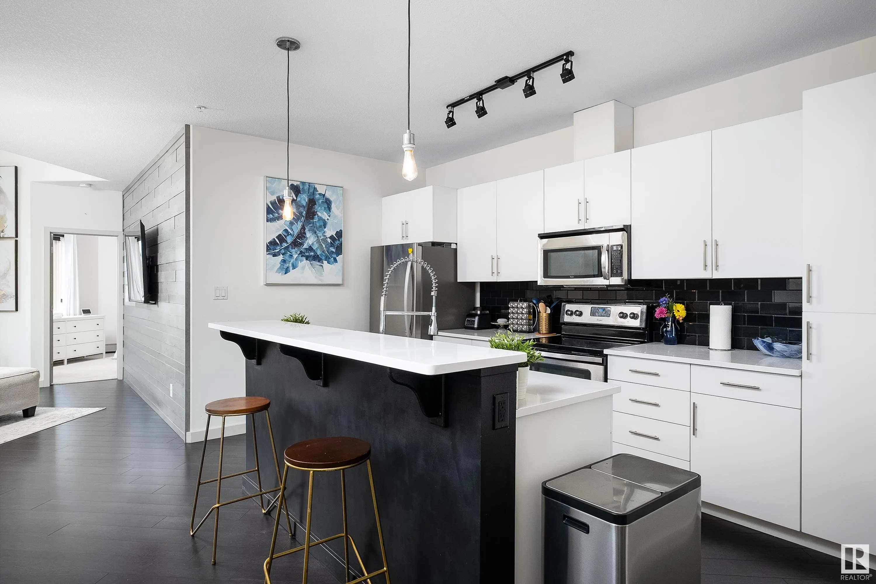 308 Ambleside Link