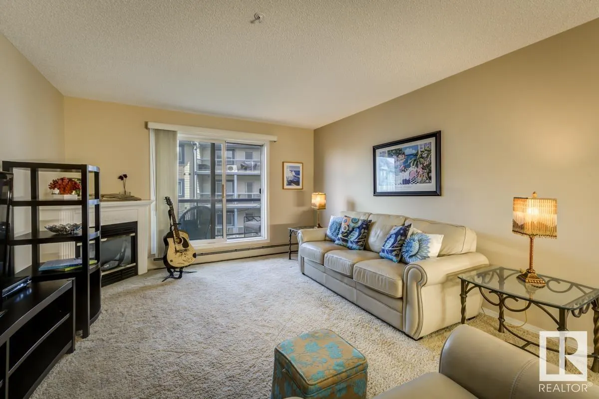 100 Foxhaven Drive