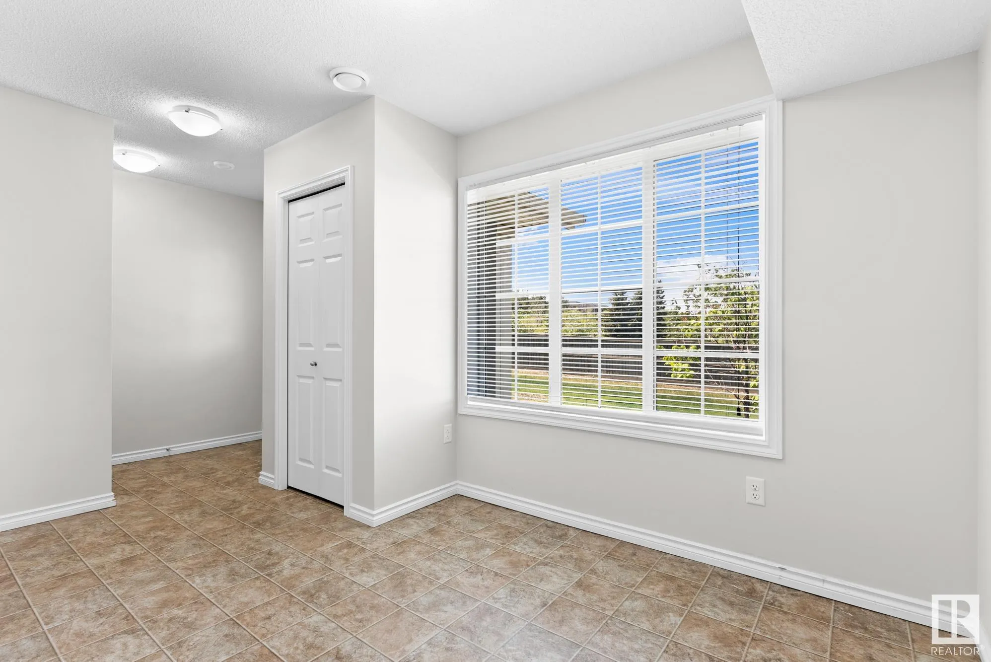 20 augustine Crescent