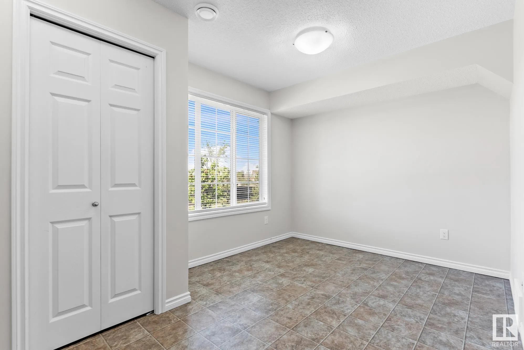 20 augustine Crescent