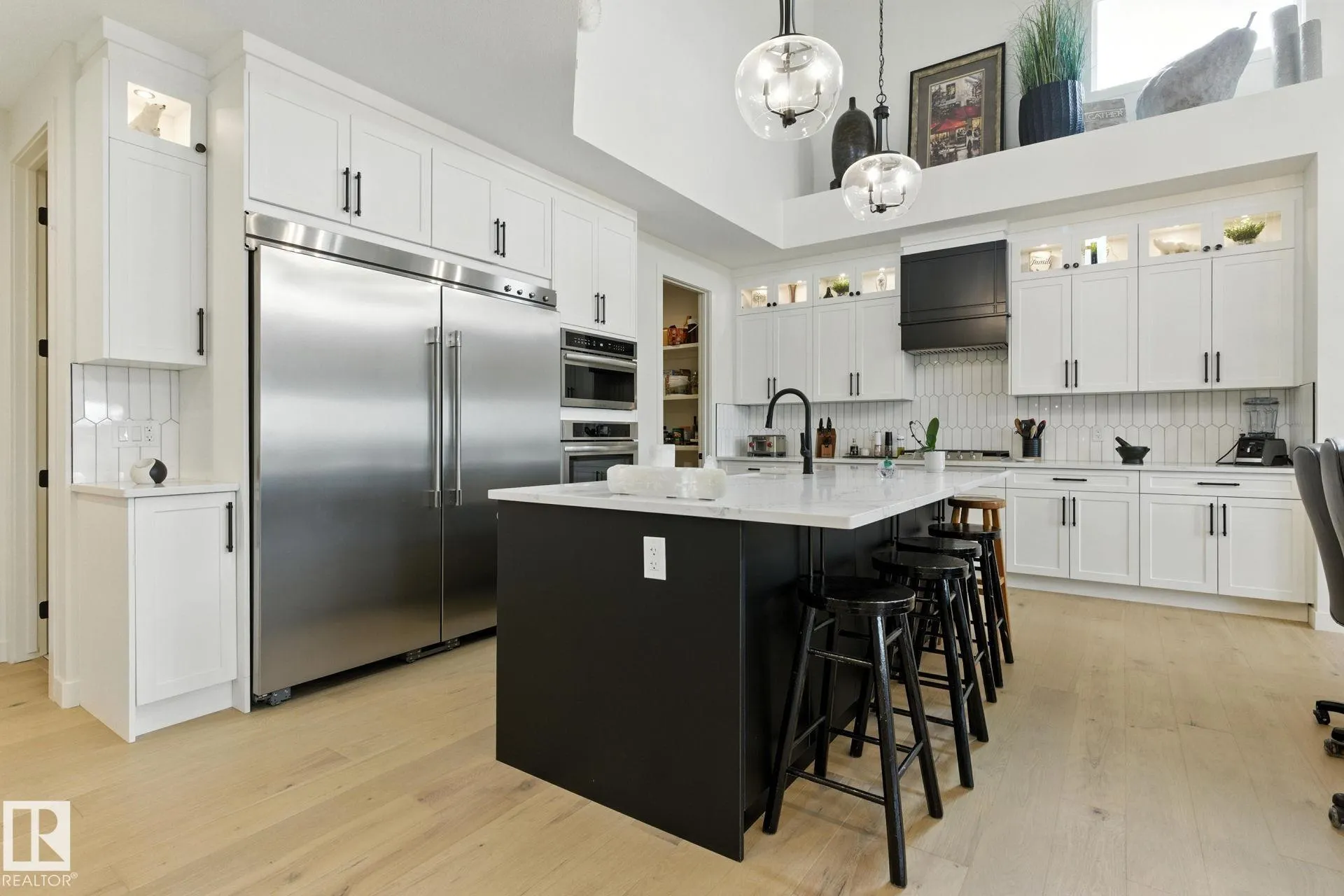 73 ASHBURY Crescent