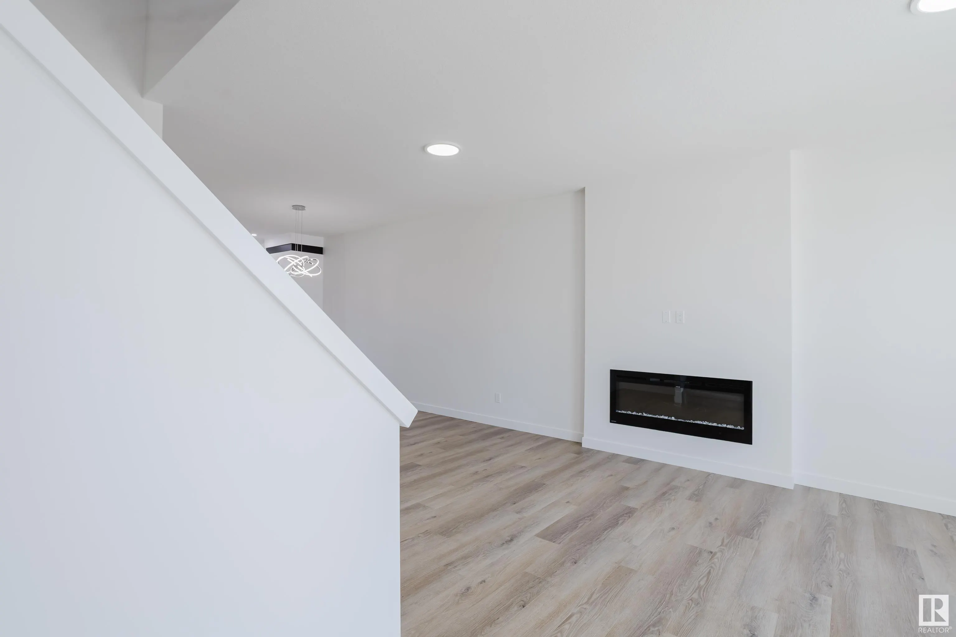 261 Munn Way