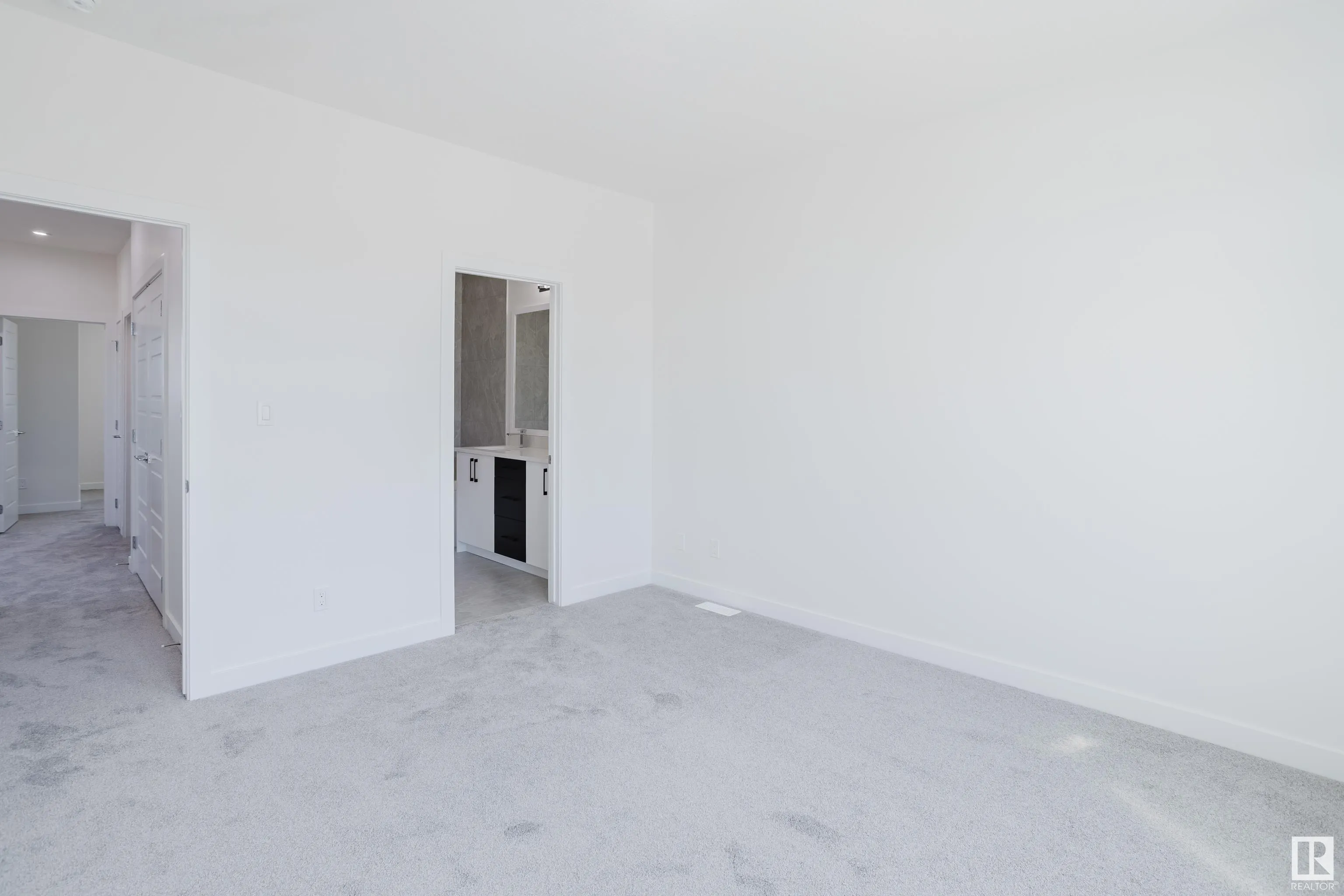 261 Munn Way