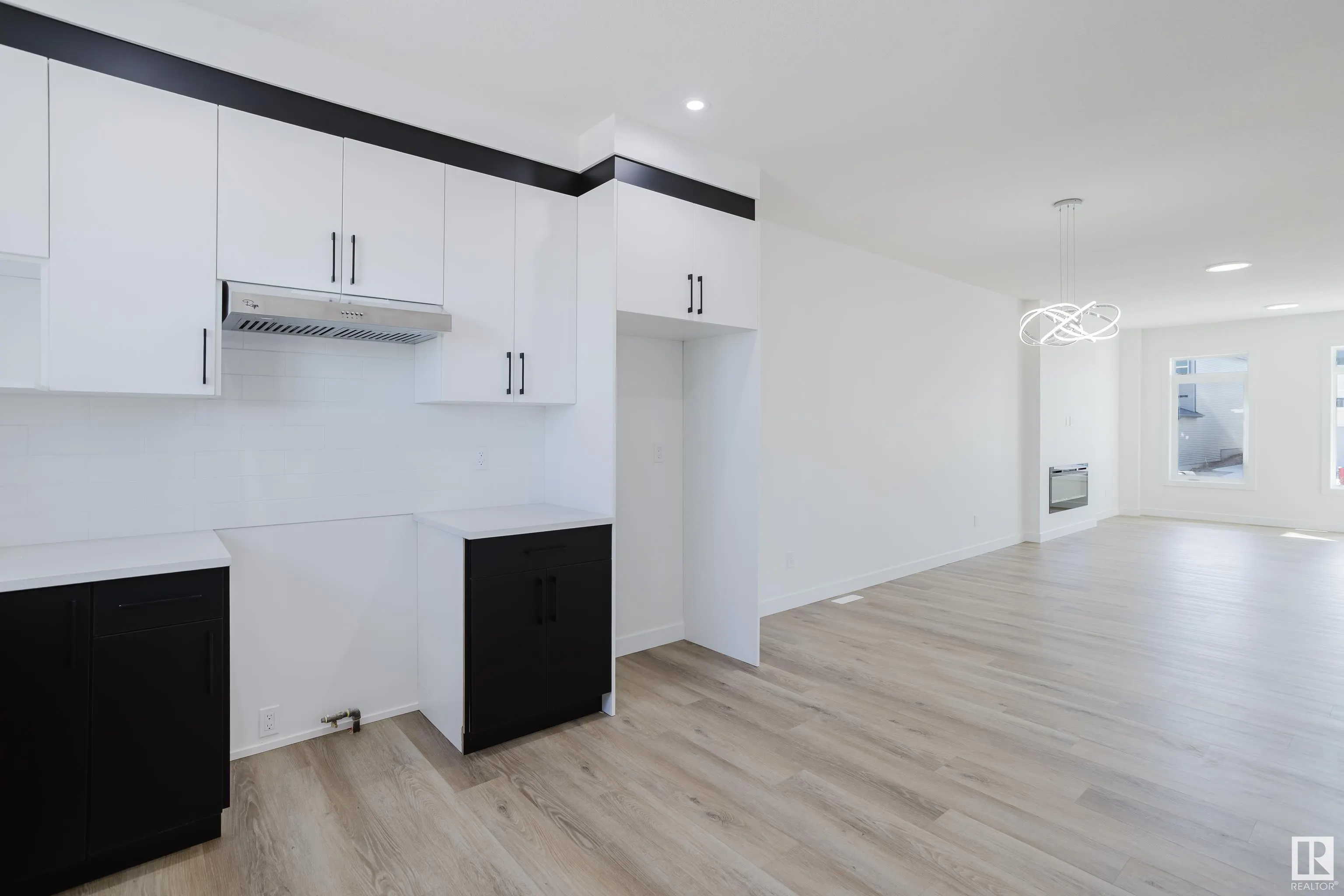 261 Munn Way