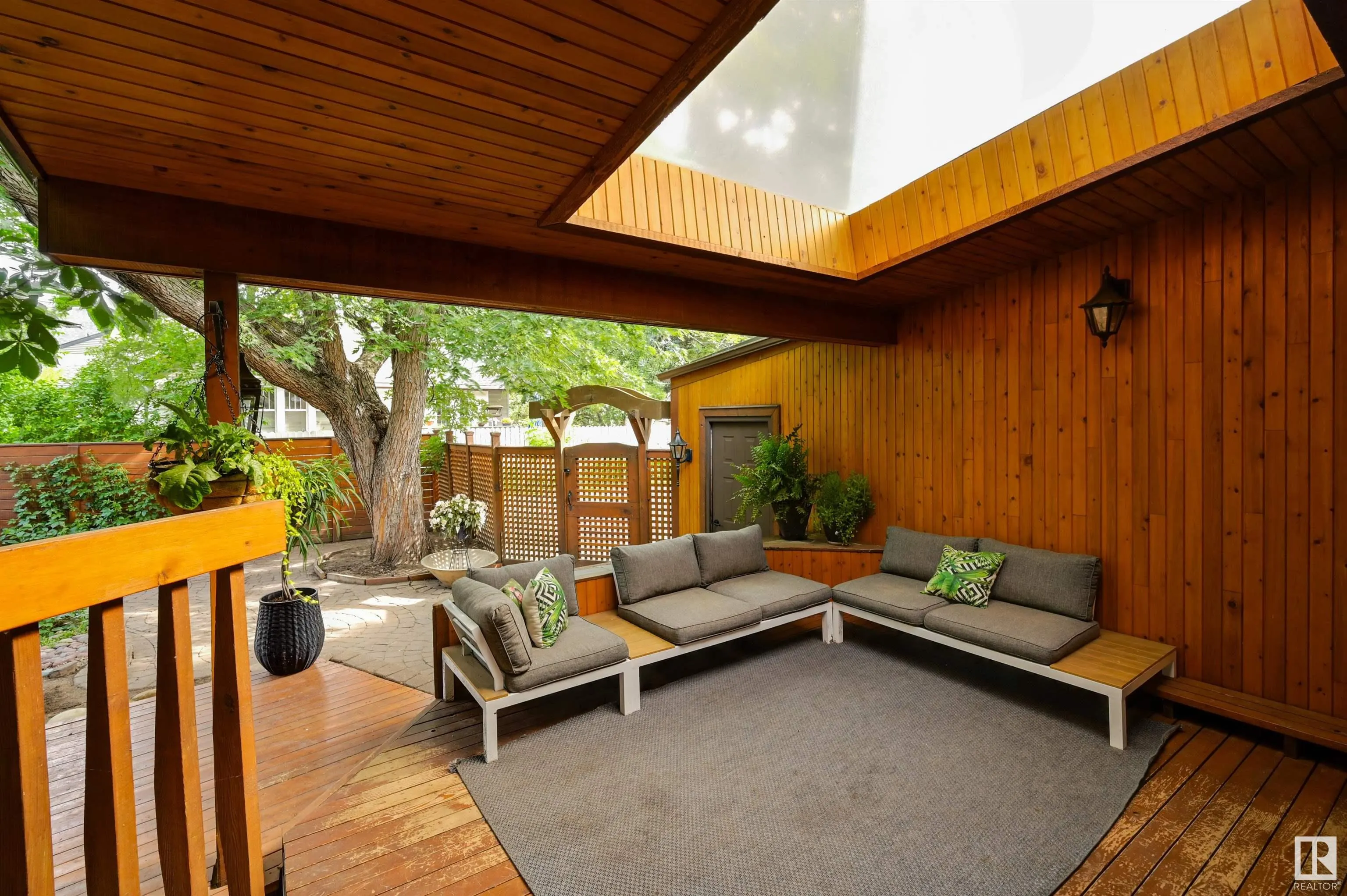 14228 RAVINE Drive