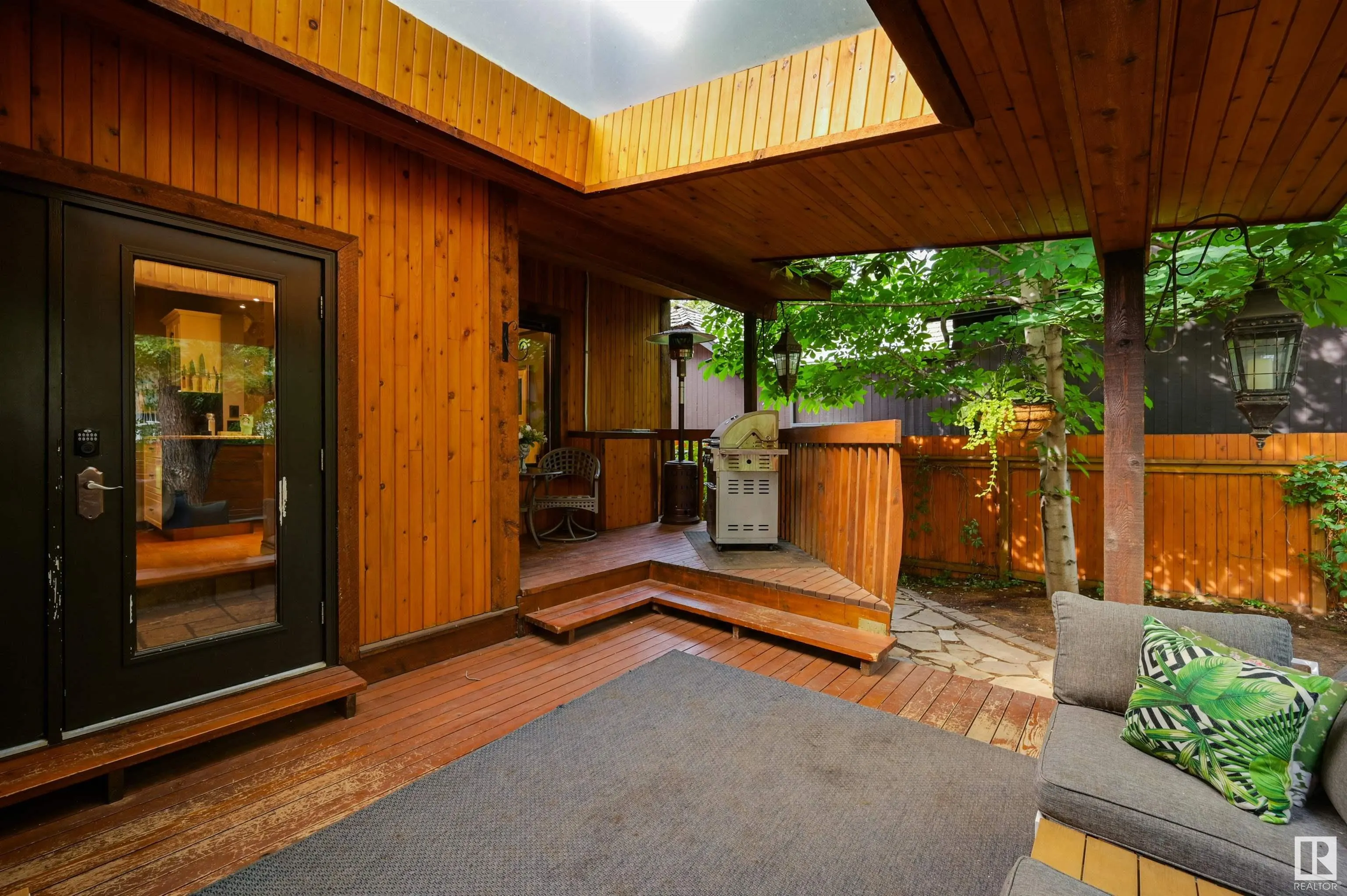 14228 RAVINE Drive