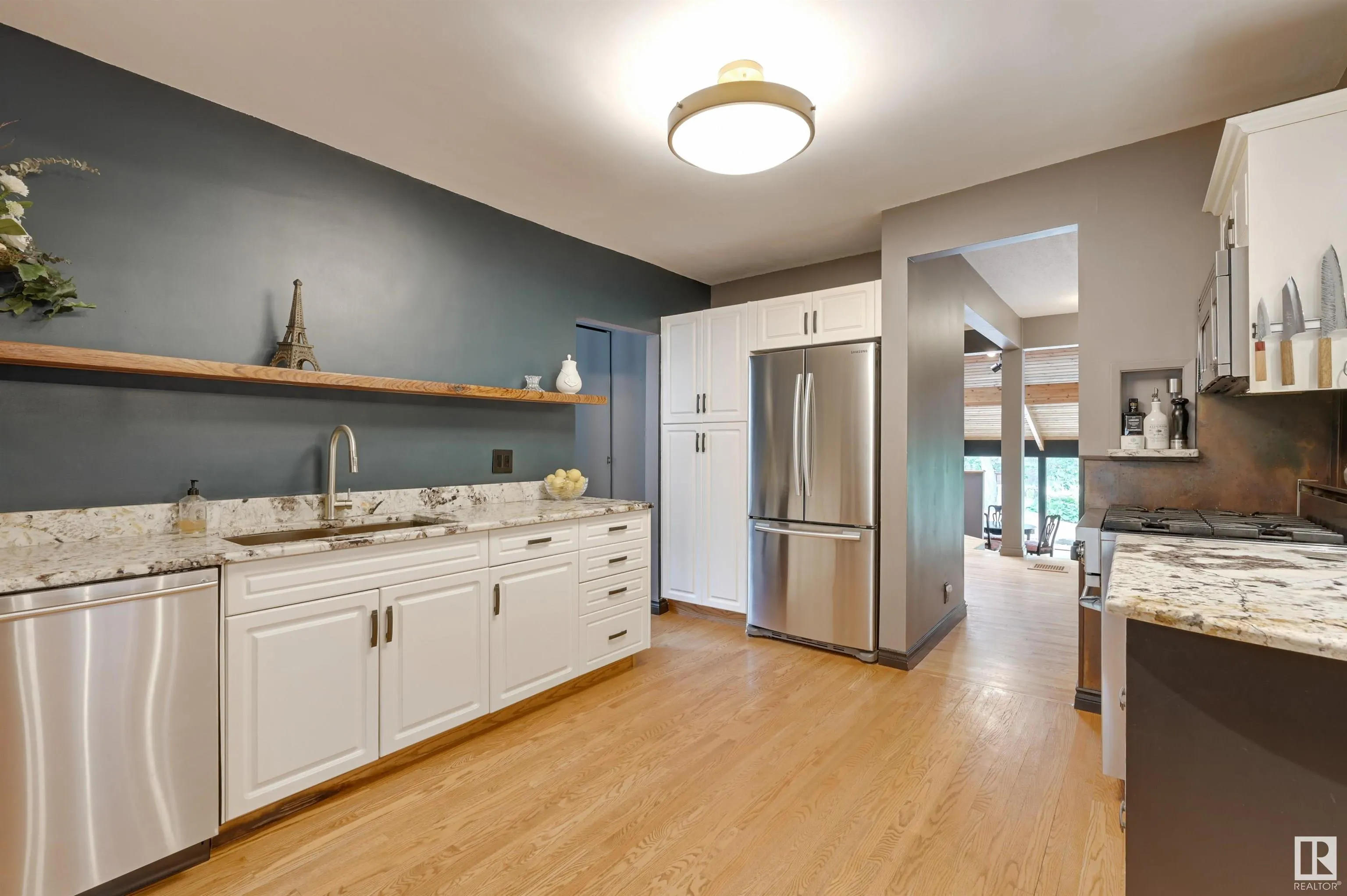 14228 RAVINE Drive