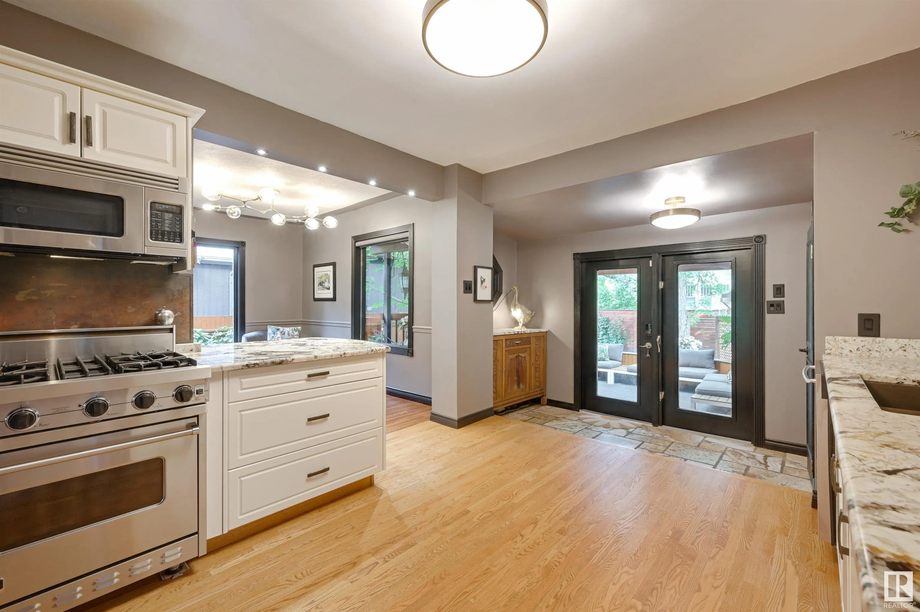 14228 RAVINE Drive