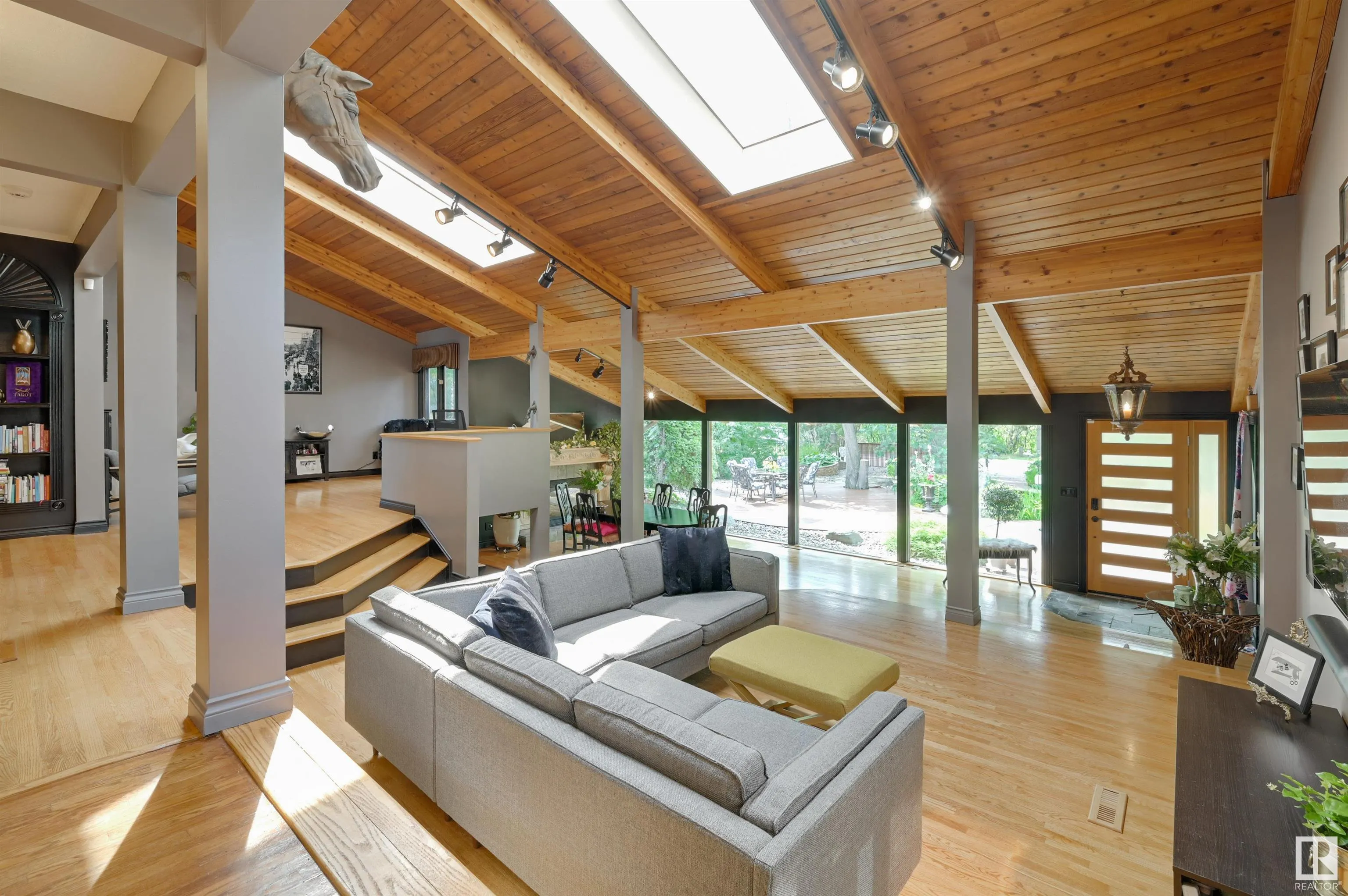 14228 RAVINE Drive