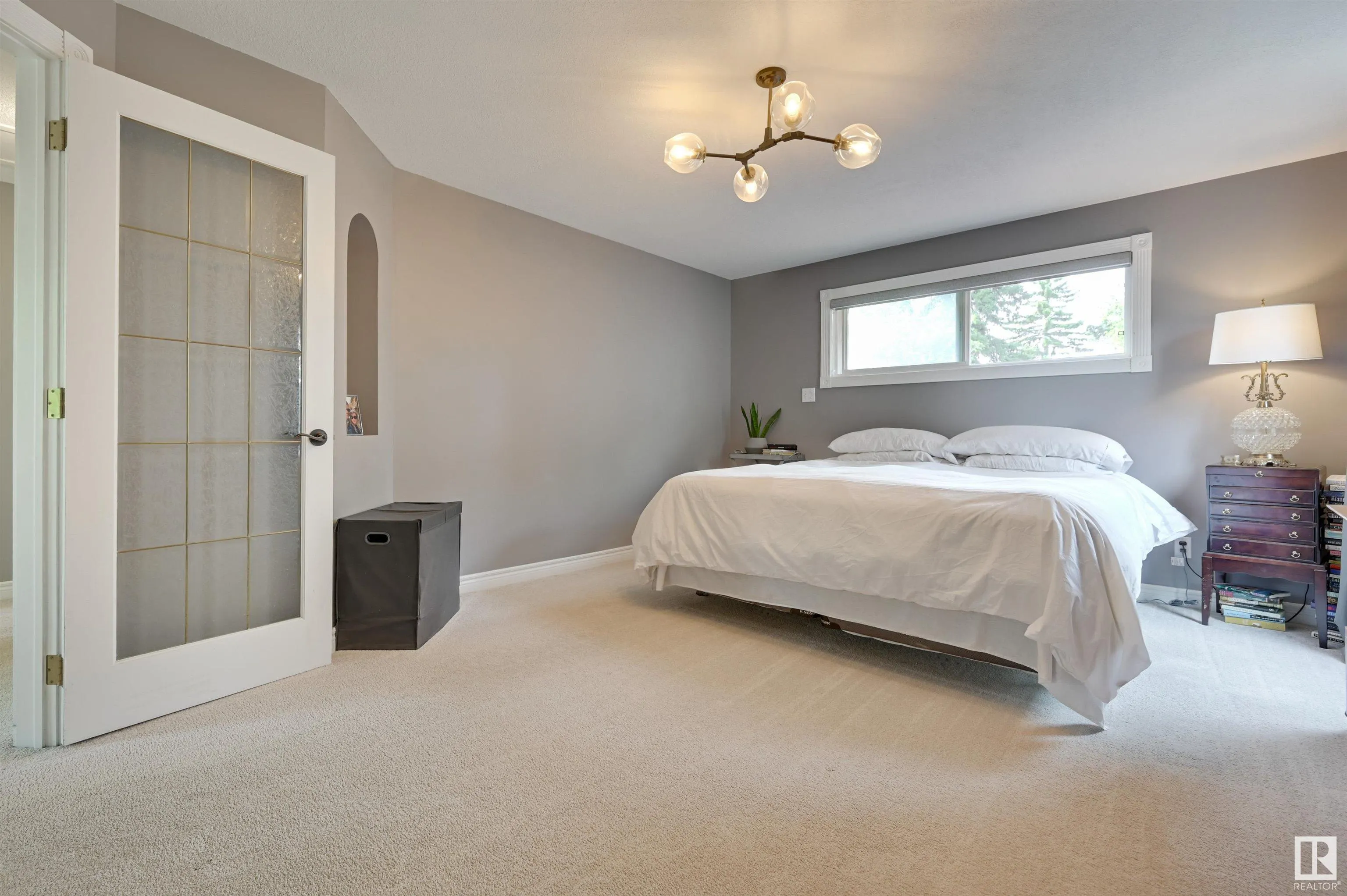14228 RAVINE Drive