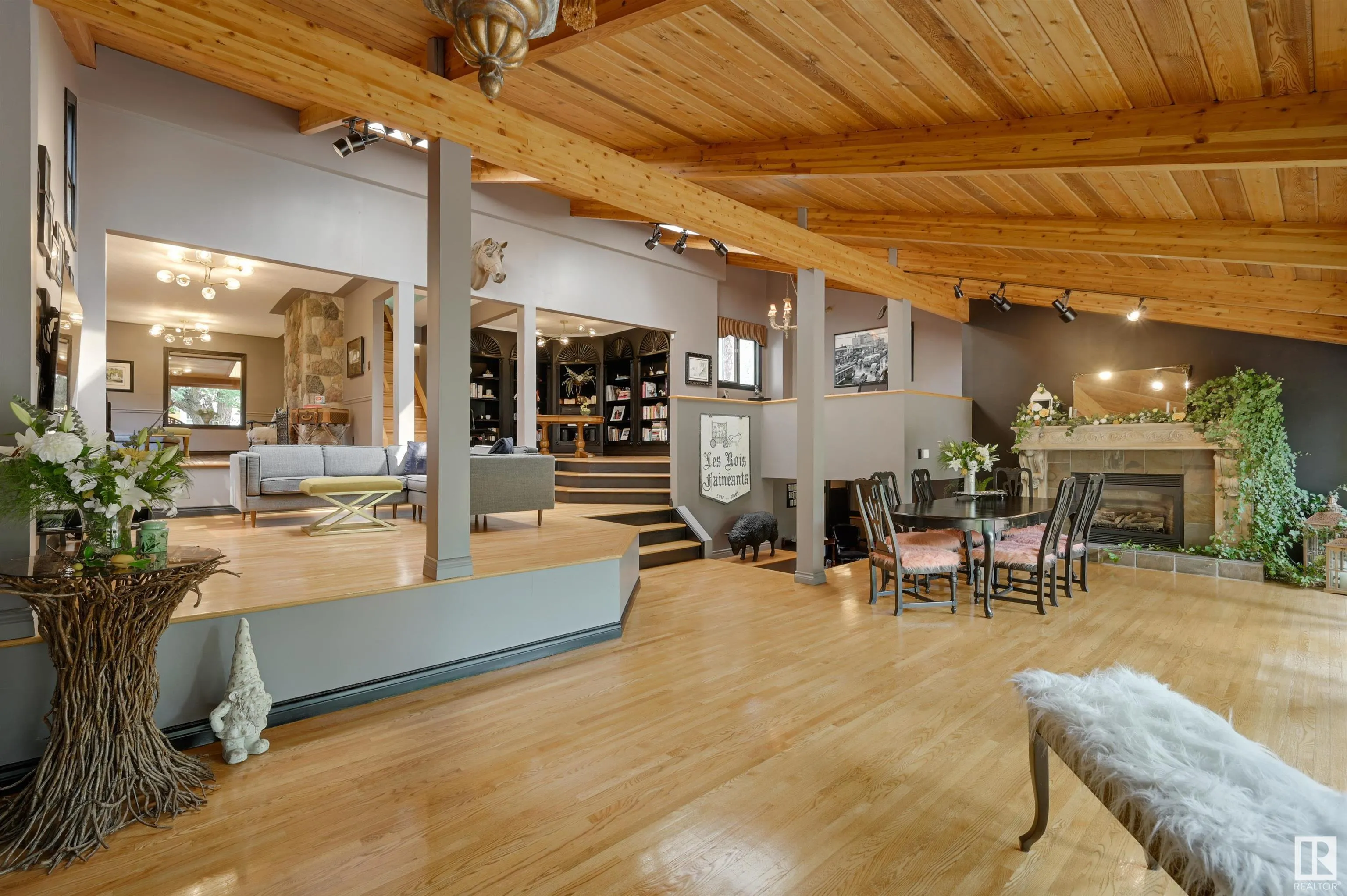 14228 RAVINE Drive