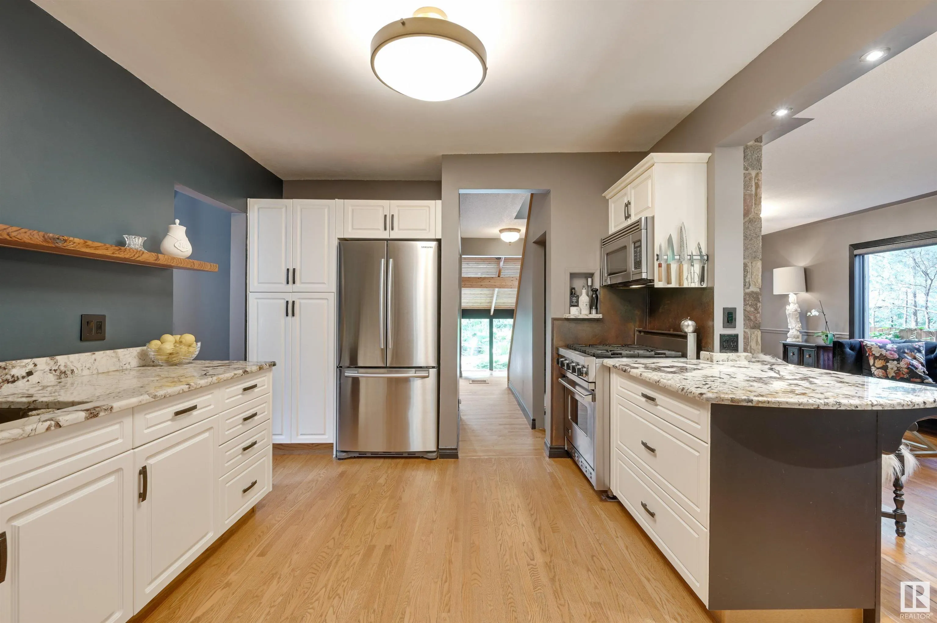 14228 RAVINE Drive