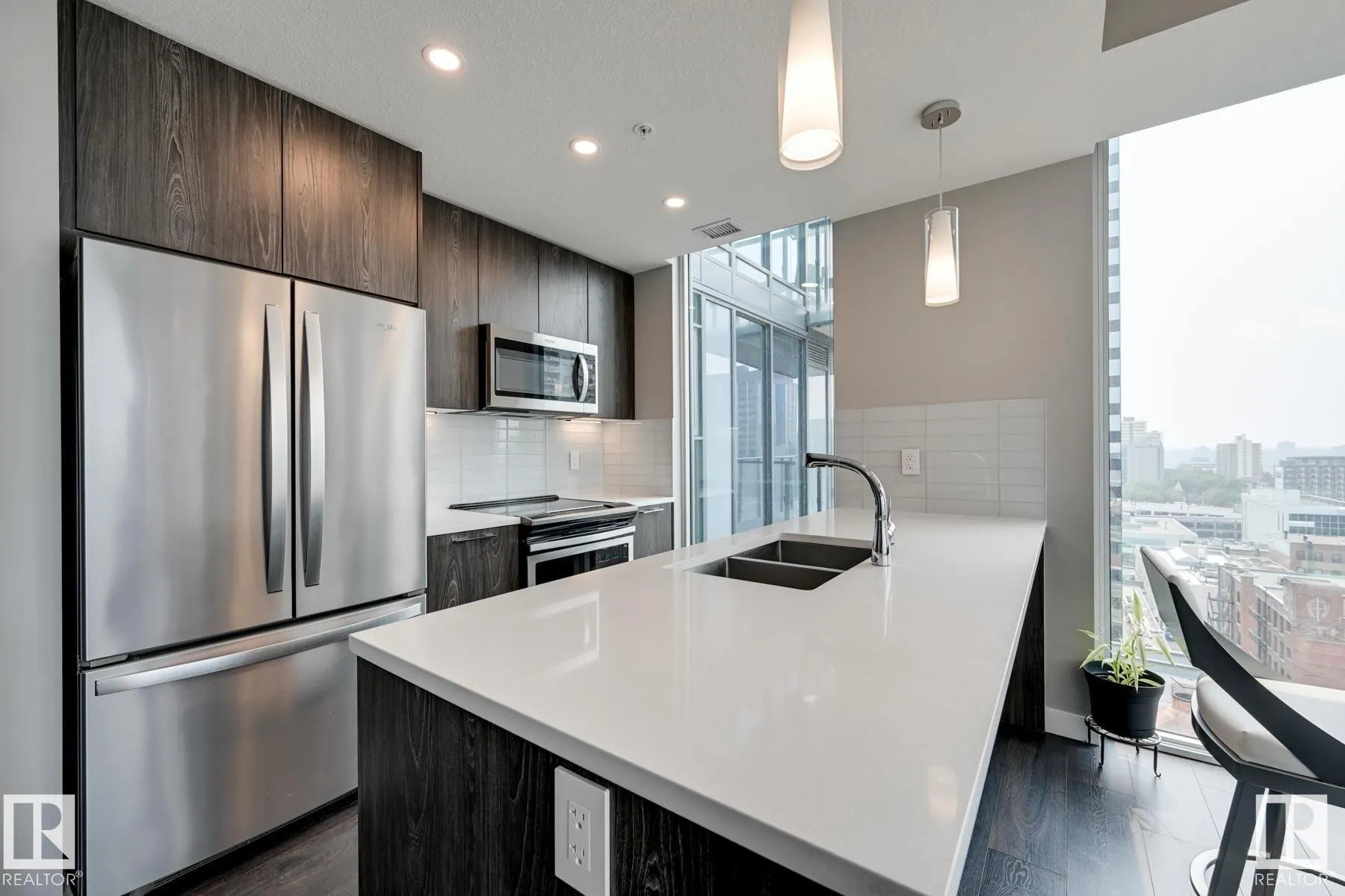 10180 103 Street